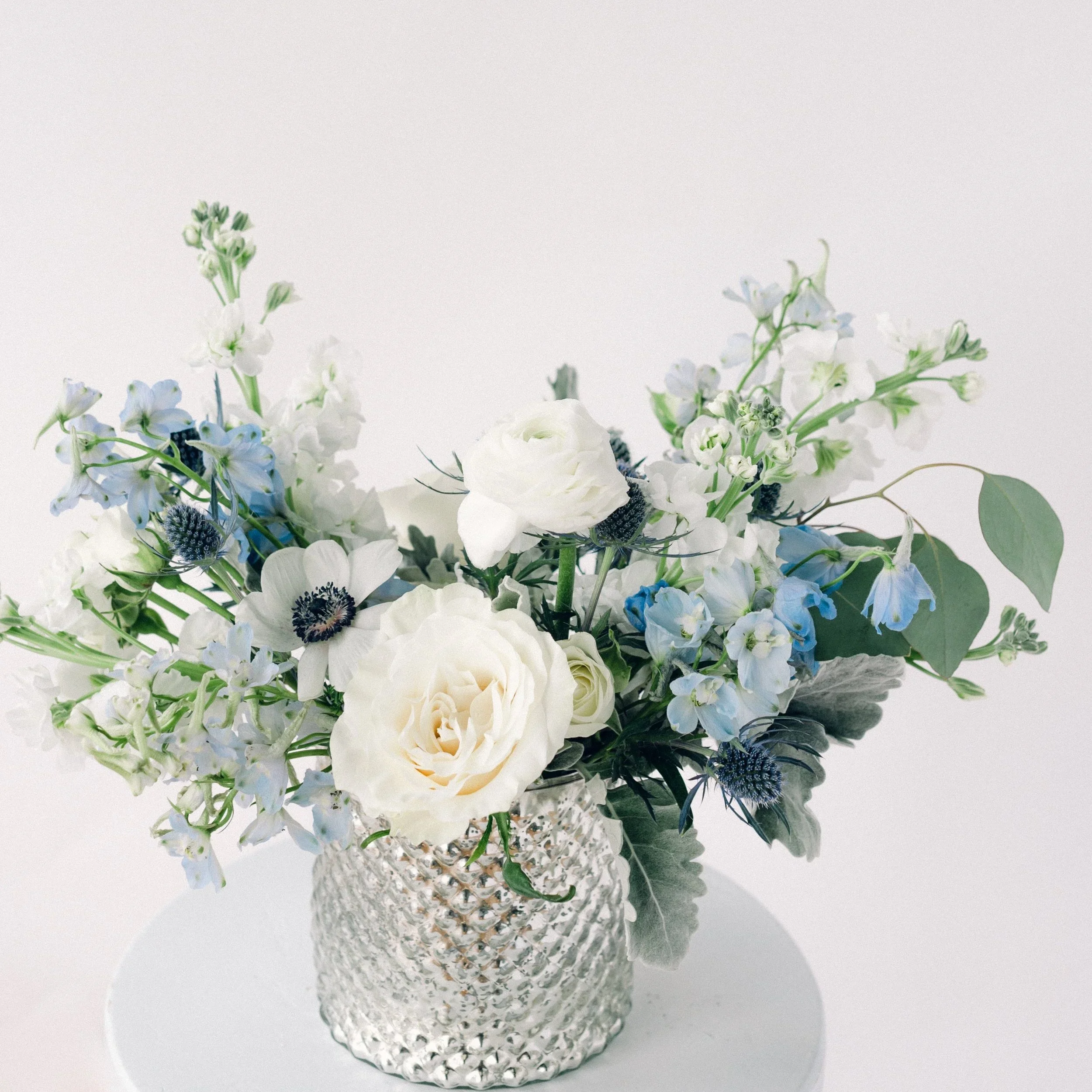 Breezy Centerpiece in Silver Hobnail