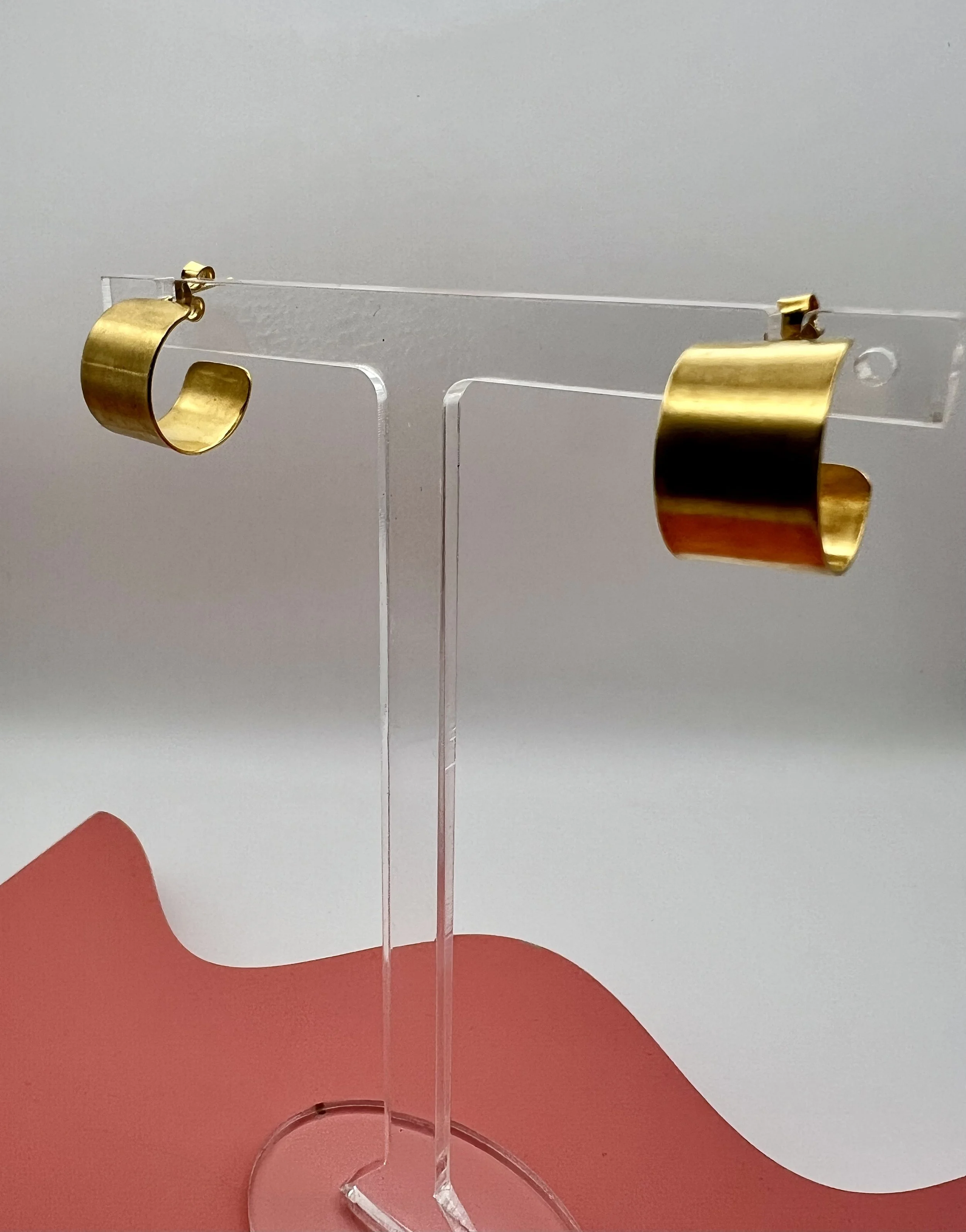 Stacey Hill Jewellery hoop Earrings gold essential.jpg