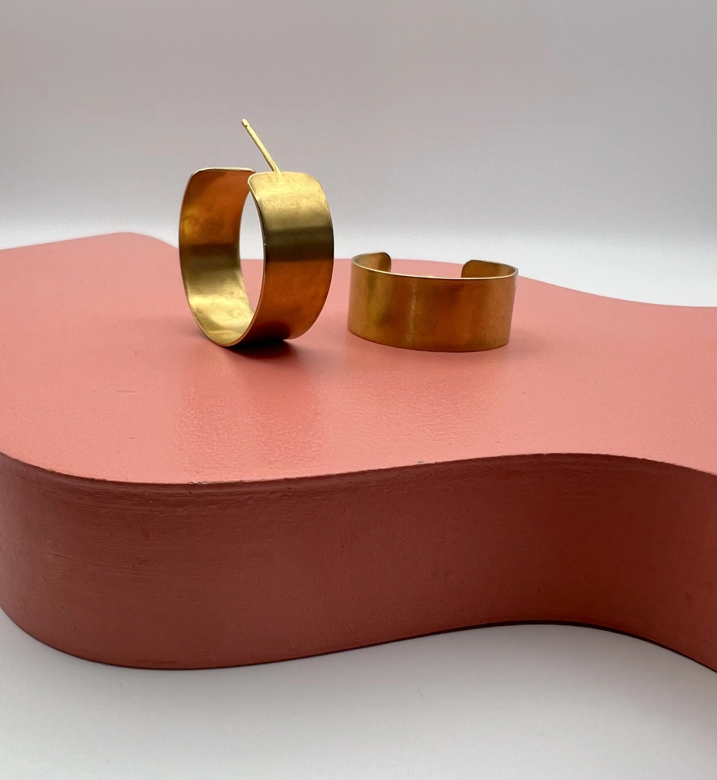 Essential Hoops, gold (L)