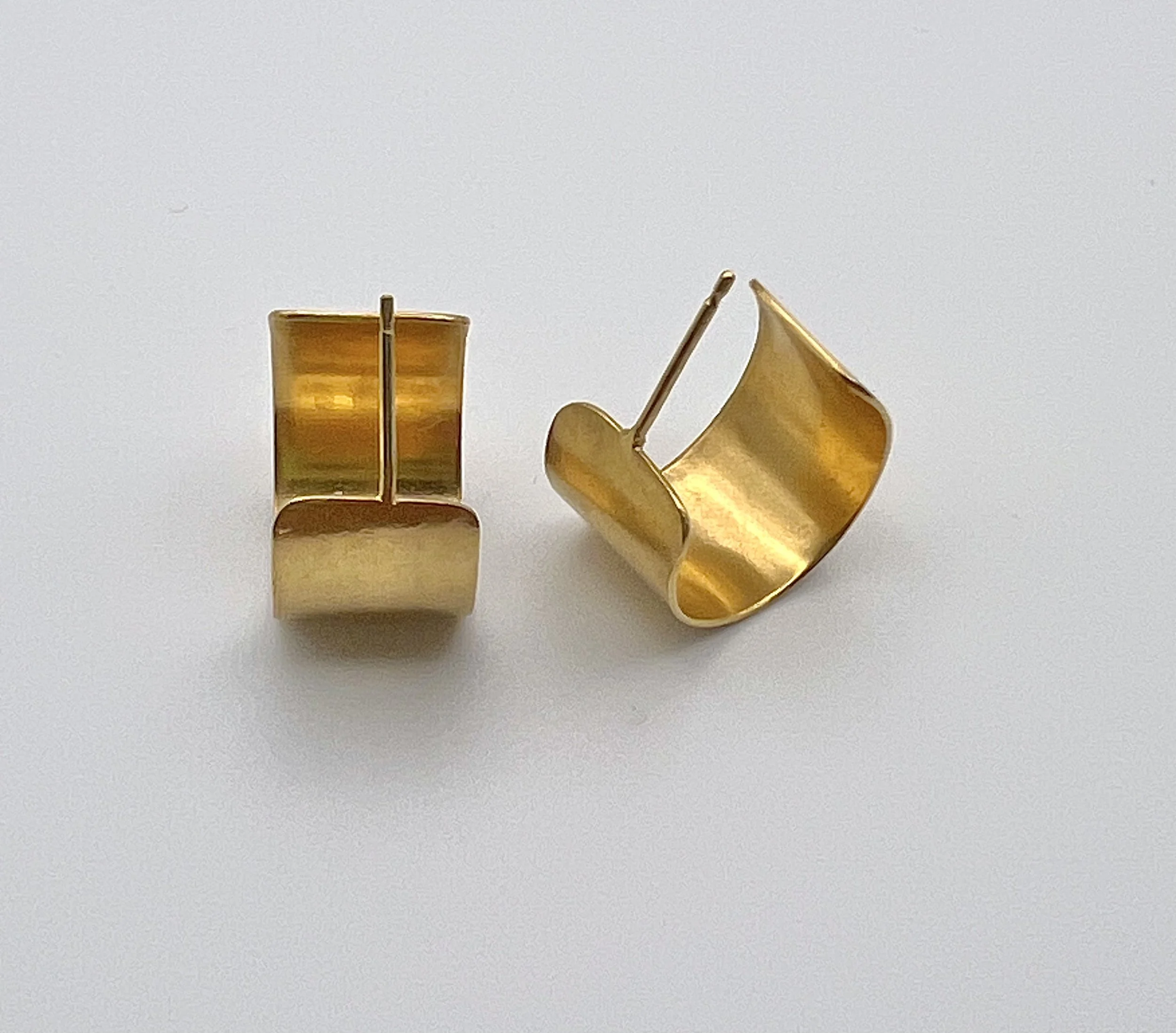Stacey Hill Jewellery essential Hoops Gold.jpg