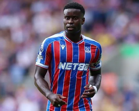 🔴 Liverpool closing in! ✍️
Marc Guehi has been given permission to undergo his medical with Liverpool &mdash; taking place in London today. 🩺🇬🇧
A fee of &pound;35m has been agreed with Crystal Palace for the England defender. 💰🔥
#LFC #MarcGuehi
