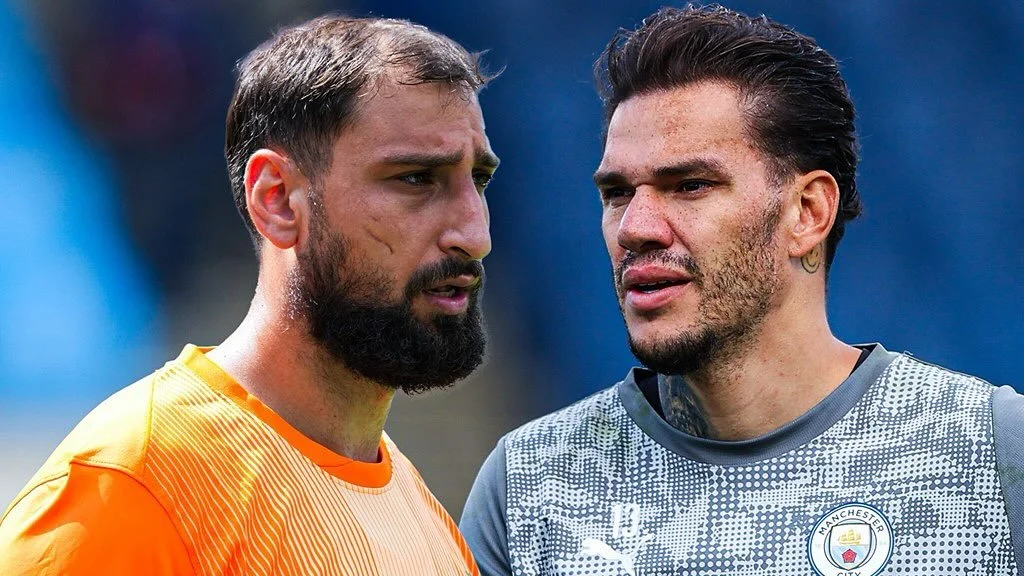 🟡🔵 Official: Ederson leaves Man City! 🧤
Fenerbahce have completed the signing of goalkeeper Ederson from Manchester City in a deal worth around &pound;12m (&euro;14m). 🇹🇷✍️
The 32-year-old ends his eight-year stay at City, where he won it all un