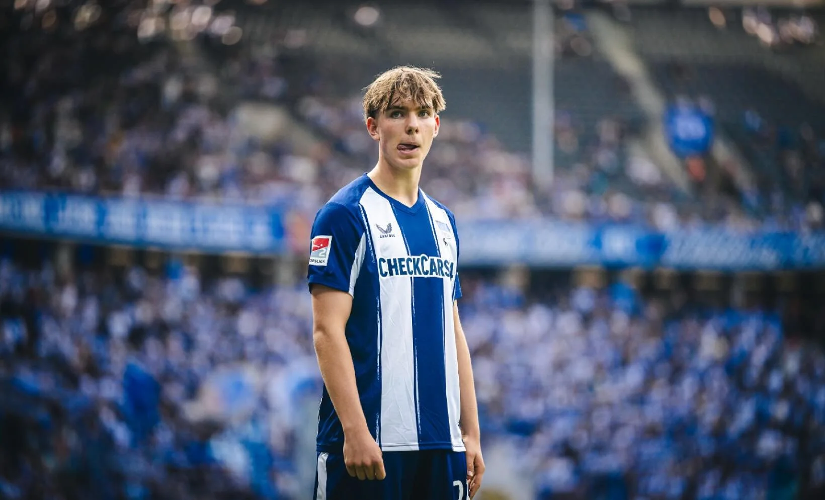 🔴⚪ European giants chase German wonderkid! 🇩🇪🔥
Manchester United have joined Real Madrid, Barcelona, PSG, and Bayern Munich in the race to sign 16-year-old German midfielder Kennet Eichhorn 👀💎
The Hertha Berlin starlet has a release clause betw