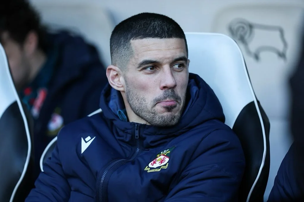 🆕🔴⚪ Coady heads to The Valley! 👀✍️

Charlton Athletic have agreed a season-long loan deal with Wrexham for defender Conor Coady.

The 32-year-old has made just six appearances for Wrexham since arriving from Leicester City and is keen for regular 