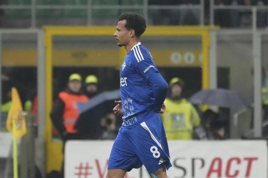 ⚪🔙 Dele back at Spurs&hellip; for now!

Free agent Dele Alli has returned to train at Tottenham Hotspur to maintain his fitness 💪

The former Spurs playmaker spent seven years in North London before leaving in 2022 and has been allowed to train ind