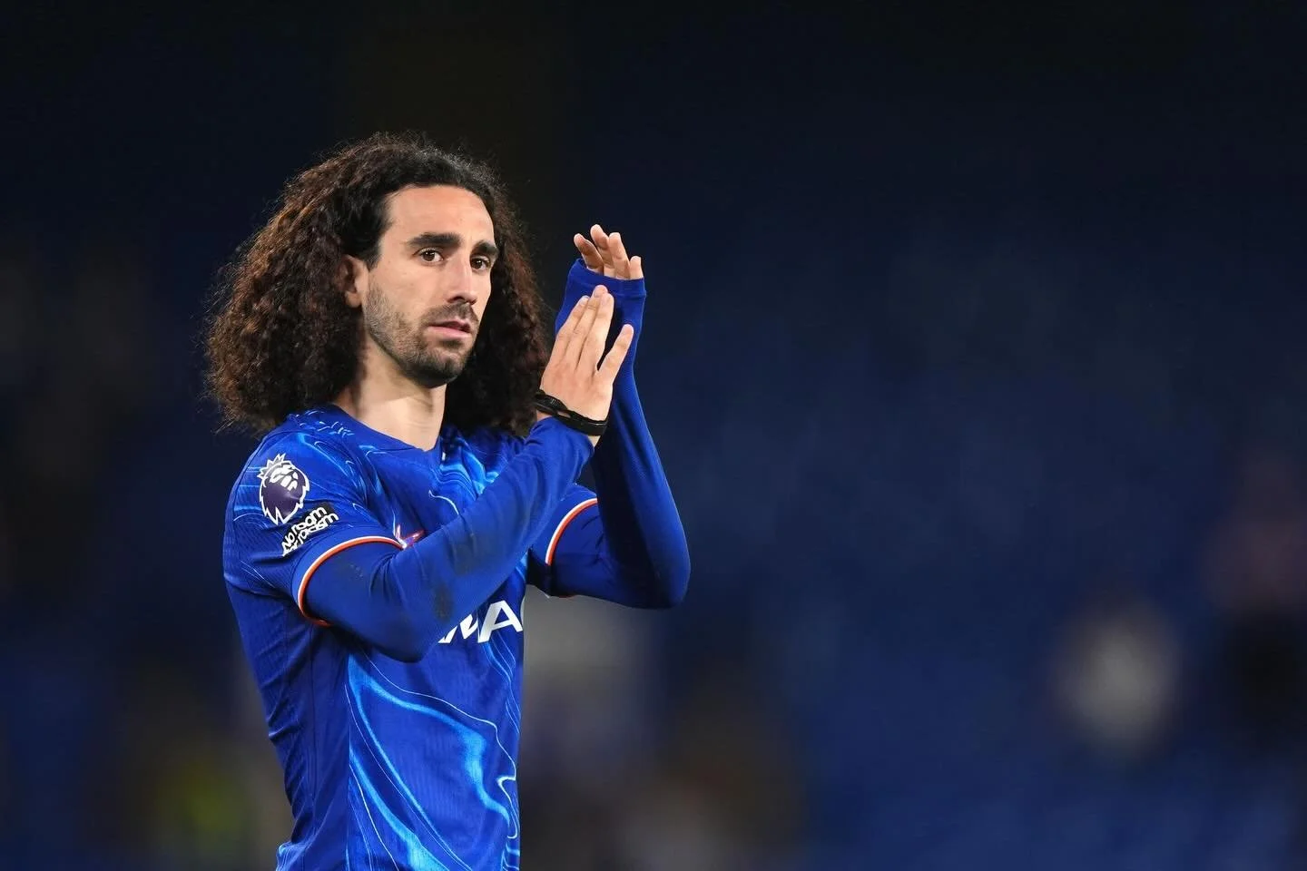 🔵🇪🇸 Cucurella open to Spain return! 👀

Marc Cucurella has become the latest Chelsea player to express openness to a move back to Spain ✍️

The left-back began his career at Barcelona, before spells with Brighton and Chelsea 🔄

Could a La Liga re