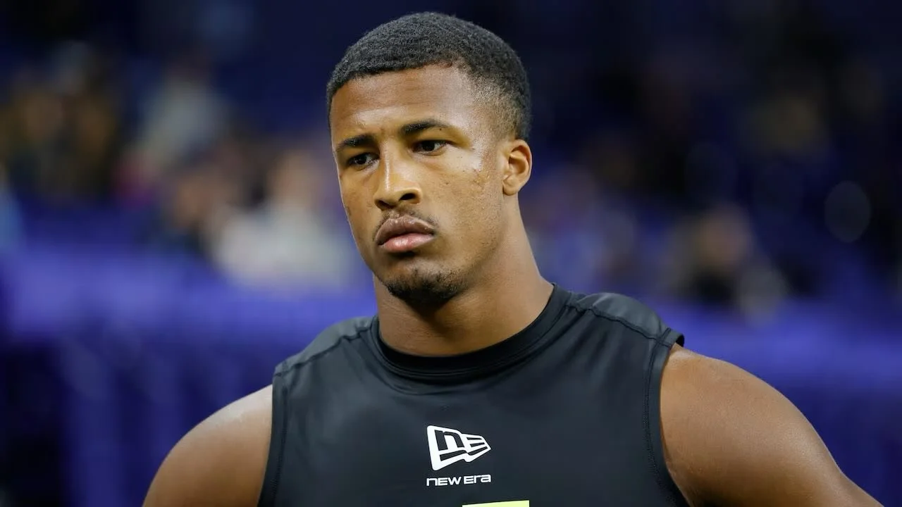 🏈👀 Top prospect making moves!

Sonny Styles is drawing serious interest ahead of the 2026 NFL Draft 🔥

The Ohio State linebacker has already met with:
⭐ Dallas Cowboys
✈️ New York Jets

And is set to visit:
🟥 Washington Commanders
🐯 Cincinnati B