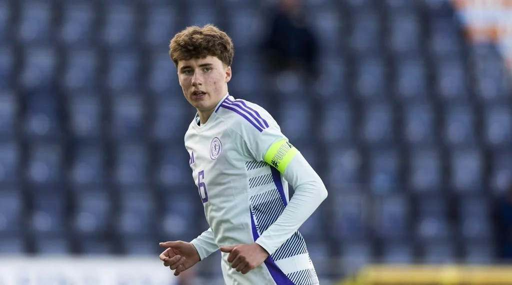🔍🌍 Europe watching Osborne! 👀

Alfie Osborne (17) is attracting serious interest as his contract with Hearts nears its end ✍️

Clubs monitoring him include:
🔵 Leeds United
🟣 Crystal Palace
🇮🇹 Lecce

Scouts from across Europe have been tracking