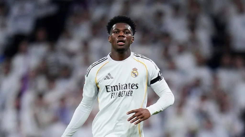 🔴👀 Man United tracking Tchouam&eacute;ni!

Manchester United are monitoring Aurelien Tchouameni as they look to strengthen their midfield this summer ✍️

The Real Madrid star is one of several targets, with central midfield the club&rsquo;s top pri