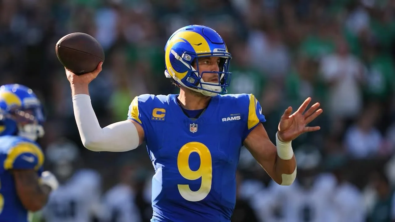 🏈💰 Rams reward MVP Stafford! 🔥

The Los Angeles Rams have extended reigning NFL MVP Matthew Stafford ✍️

📊 New deal details:
💵 1-year, $55M extension
🎯 Worth up to $60M with incentives

Stafford now has two years and up to $105M remaining on hi