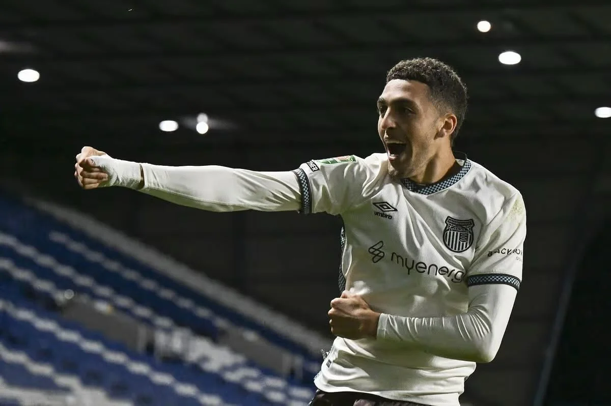 🔴⚪ Stoke City targeting Jaze Kabia 👀🔥

Stoke City are reportedly interested in prolific forward Jaze Kabia as they look to strengthen their attack this summer ✍️

The 24-year-old starred for Grimsby Town this season, helping fire the club into the