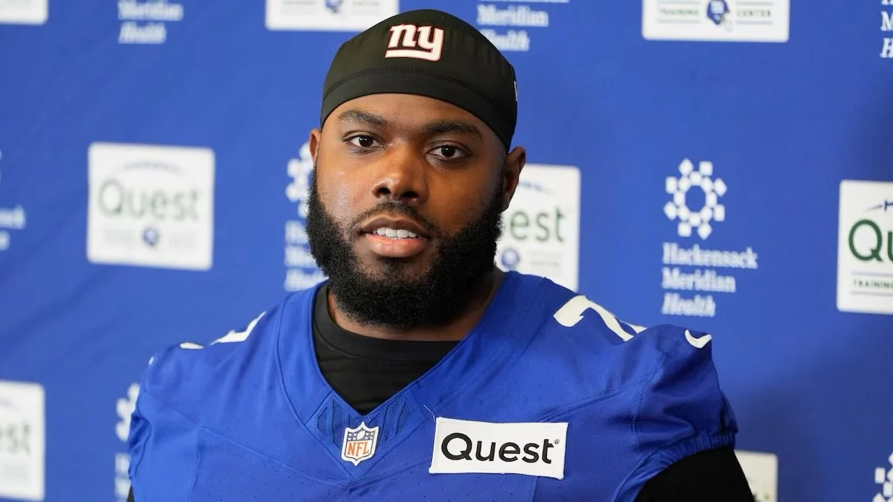 🏈💰 Andrew Thomas helps out the Giants

Andrew Thomas has reportedly restructured his contract with the New York Giants to create additional salary cap space 👏

📊 The move frees up:
💵 $6.46 million in 2026 cap space

Thomas achieved this by conve