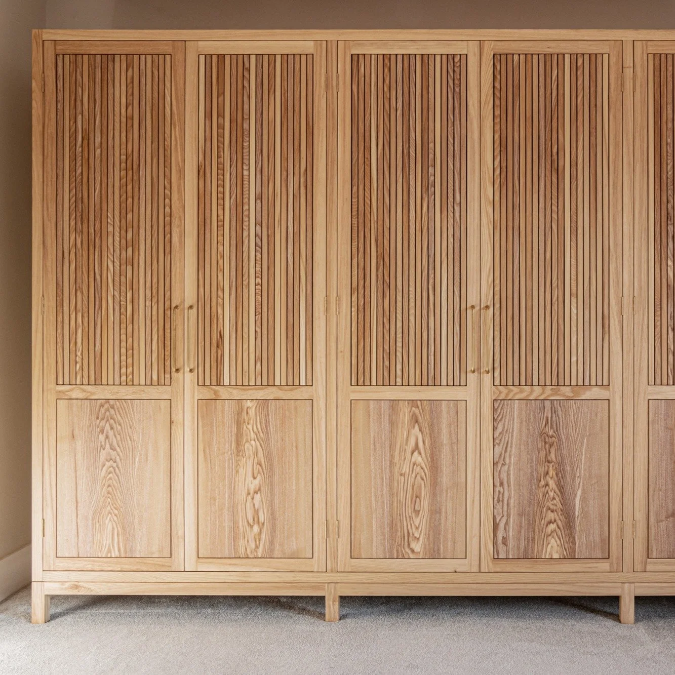 Making the most of the space!

Slatted panelled doors in Olive Ash.