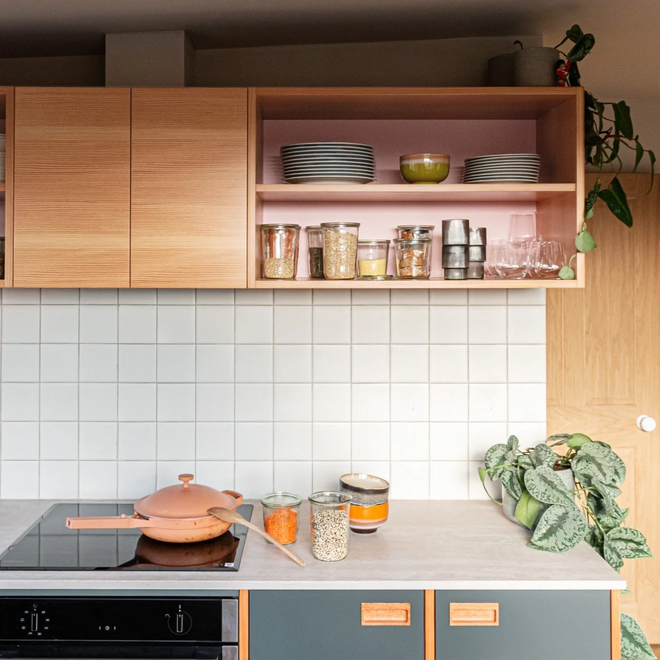 A lovely light-filled North London Kitchen, in Fenix and Douglas Fir.