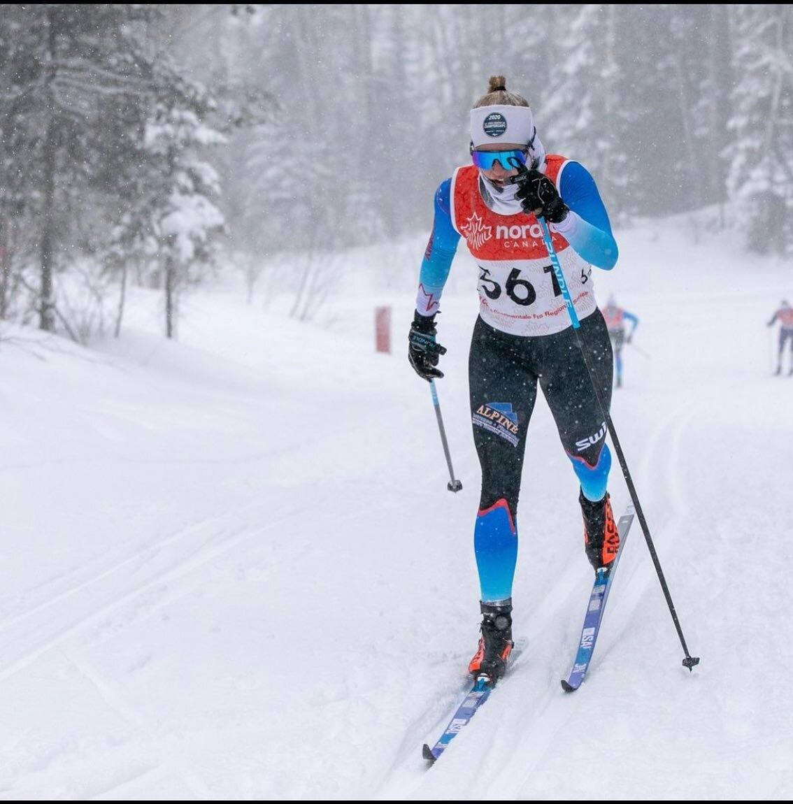 Félicitations à @sienna.brennan pour sa 6e place au 20 km des moins de 20 ans aux Championnats nationaux à Thunder Bay. Du cran en cette journée froide et enneigée ! 

📸 @oneskatephotos