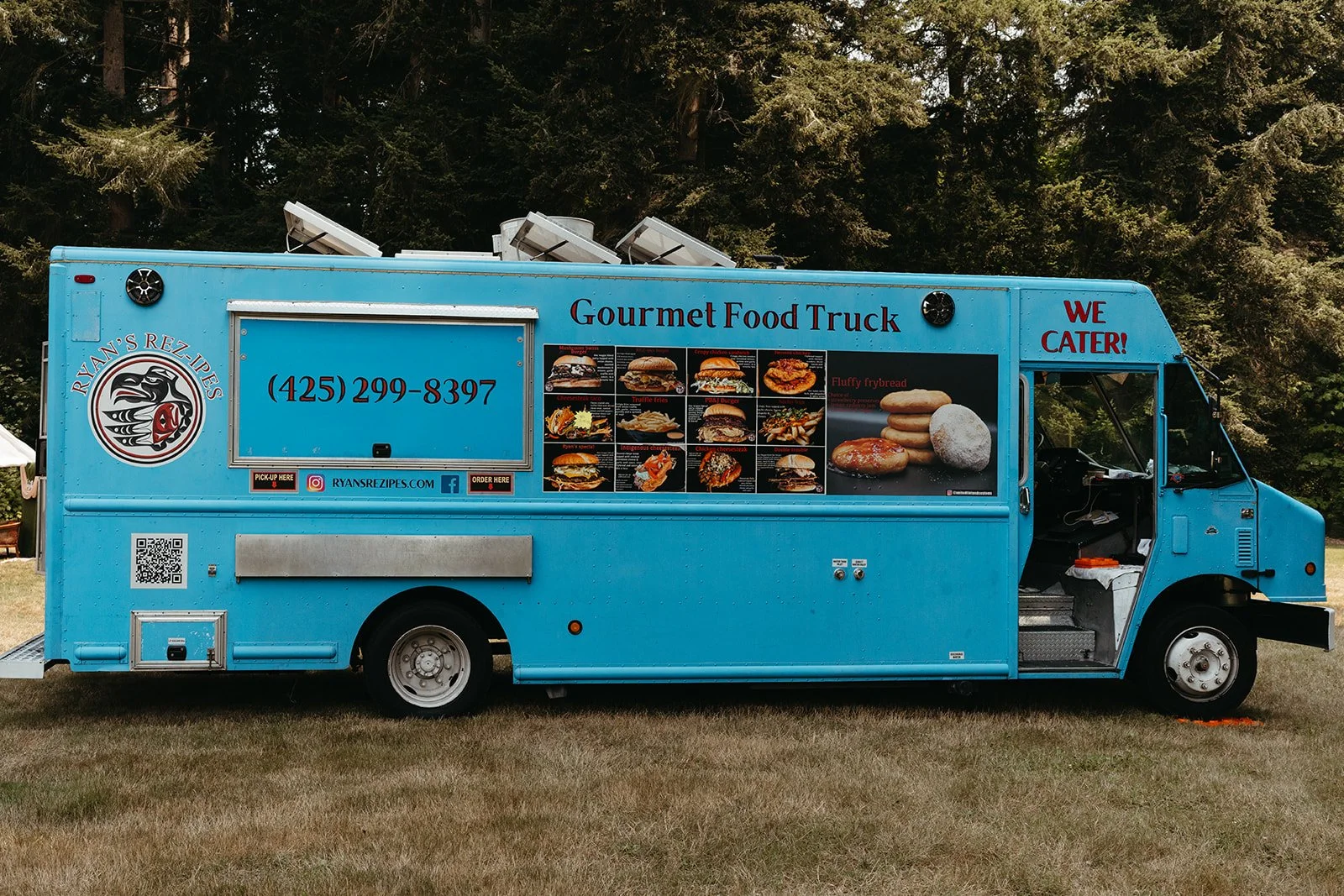 Your wedding, your menu.  At Cascadia Meadows, you're not locked into a catering list. From elegant sit-down dinners to gourmet food trucks like the amazing @ryans_rezipes from Tulalip &mdash; if you love them, bring them. 

We can't wait to celebrat