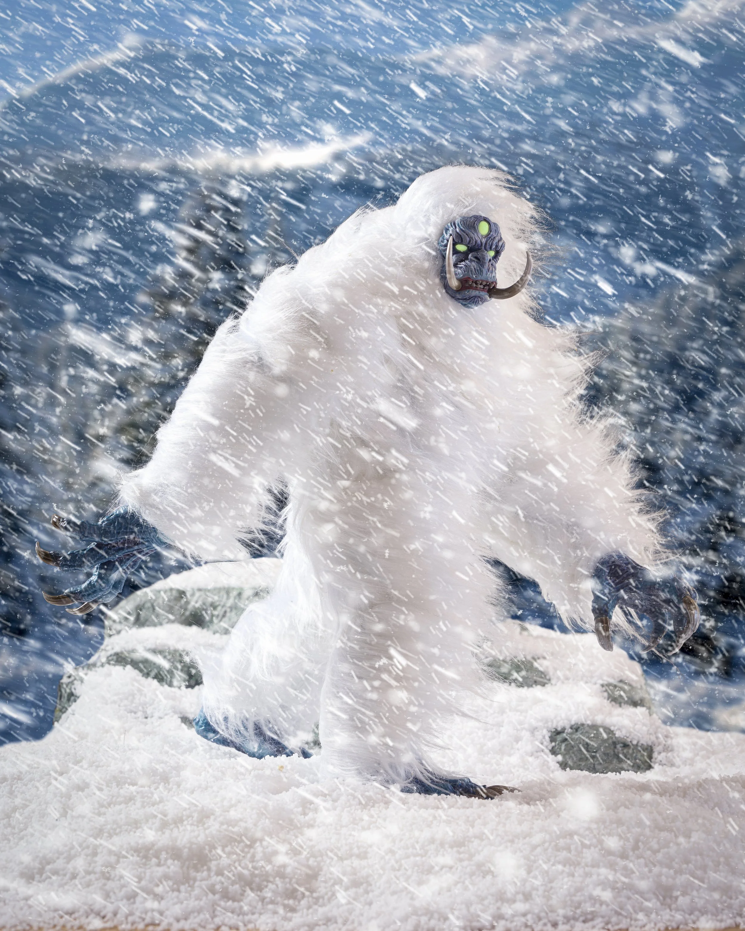 Yeti Snow e.jpg