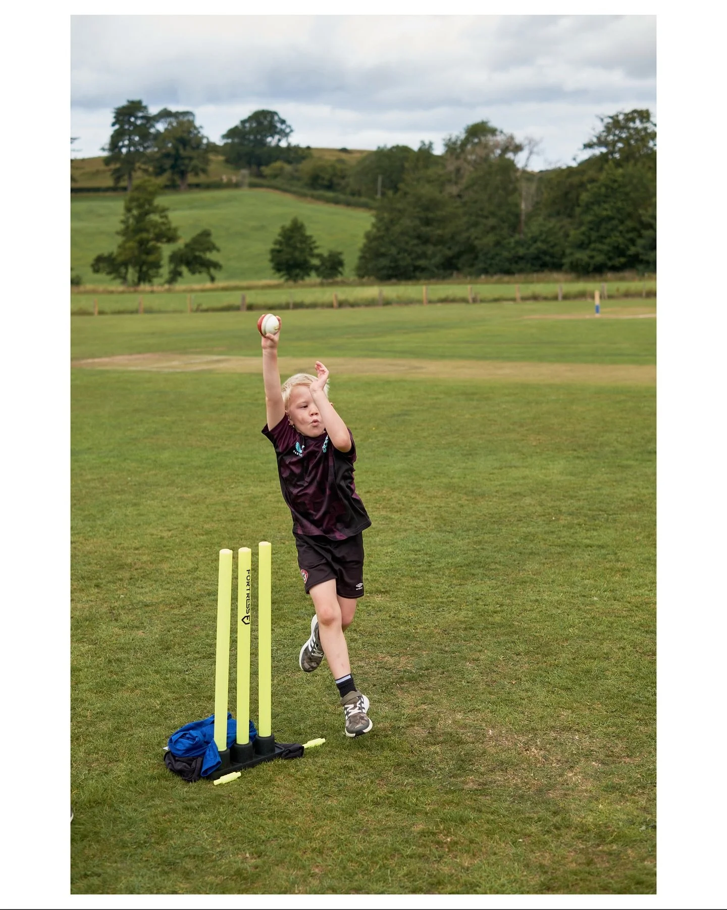 🌊 Yorkshire 2025 🏏

#northyorkmoors #westerdale #fylingdale #whitby #sandsend #cricket #cricketmum #cricketwidow #cricketwife #millfieldscc #lifestylephotographer