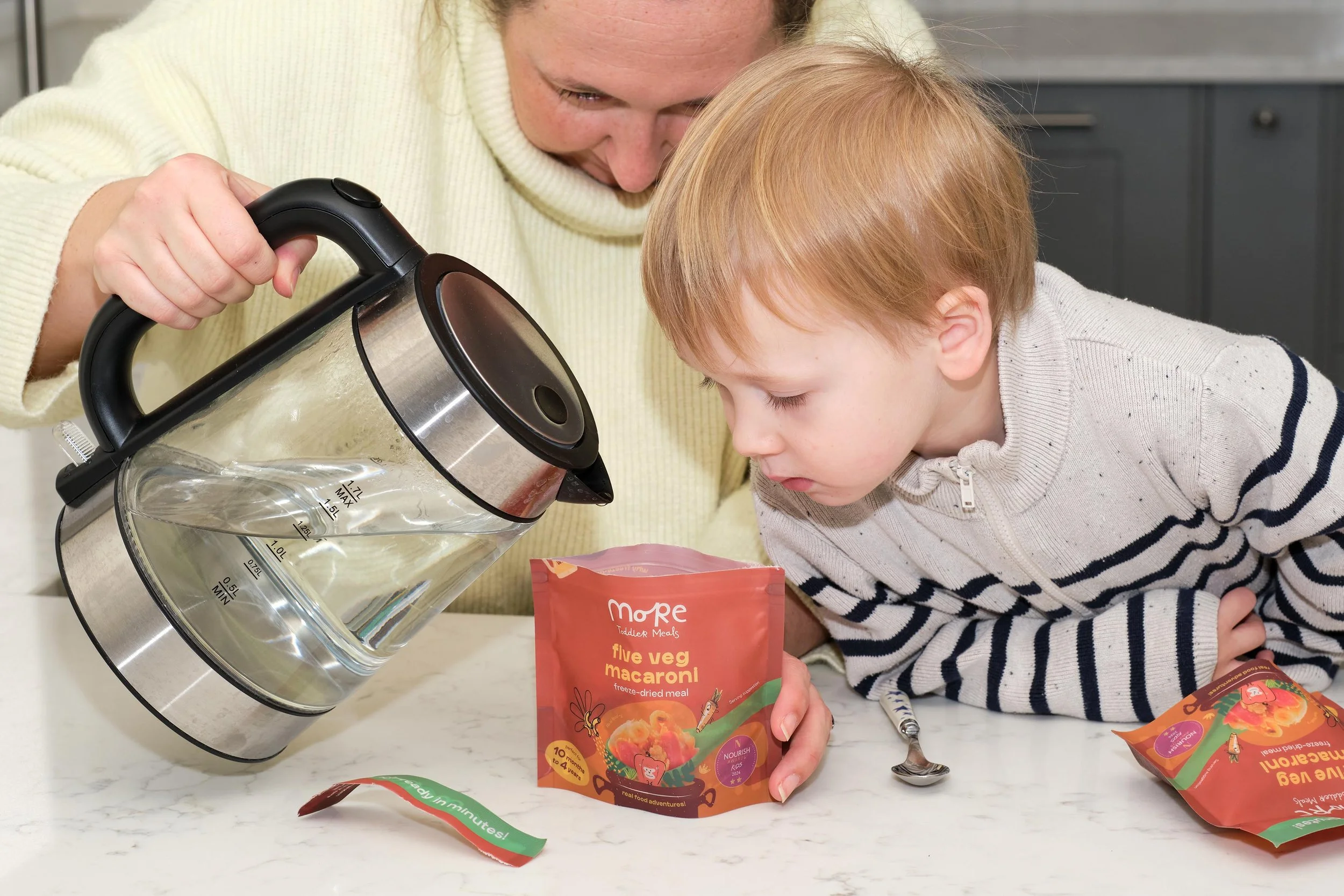 AnnaLachlan MOREtm39s.jpg