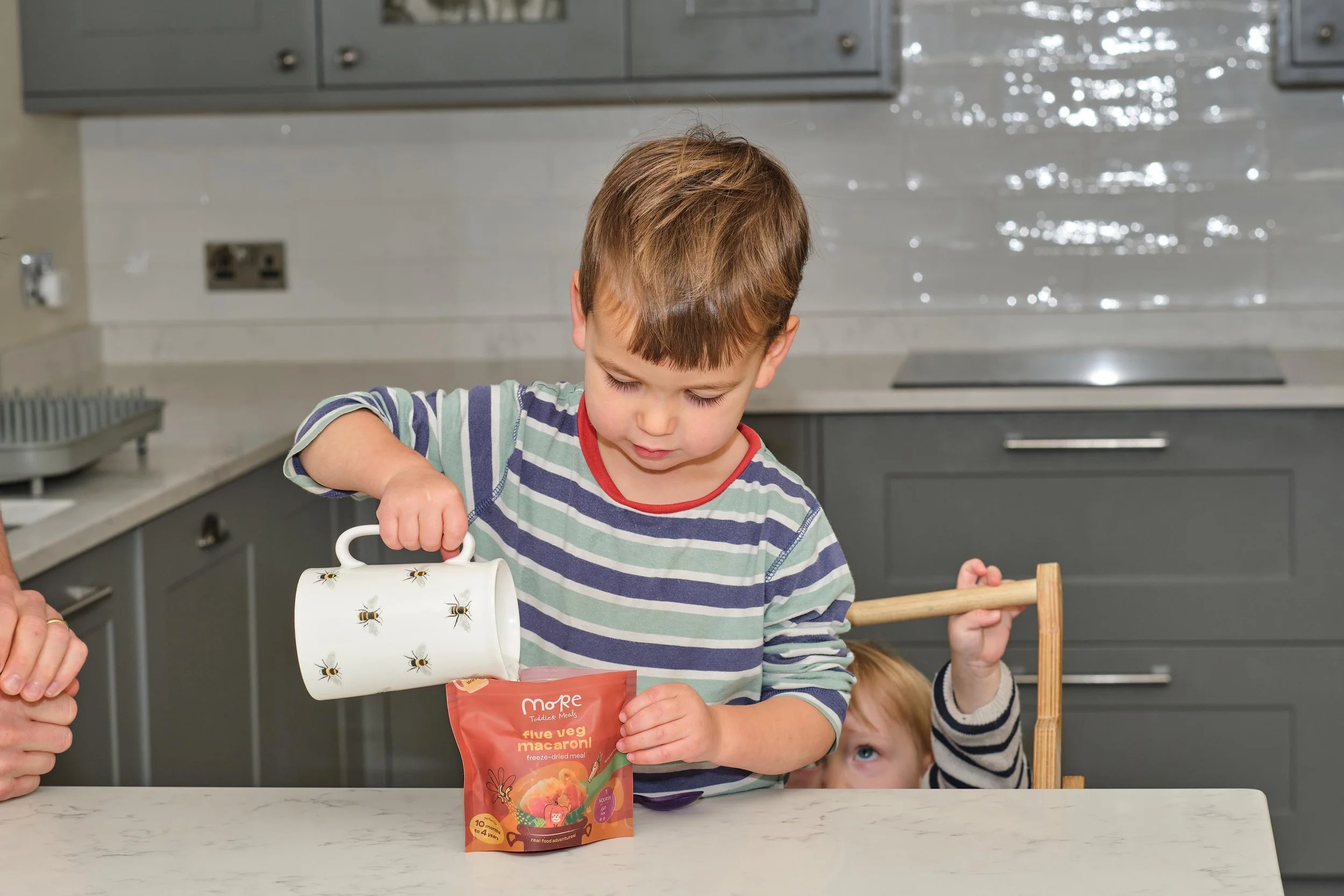 AnnaLachlan MOREtm158s.jpg