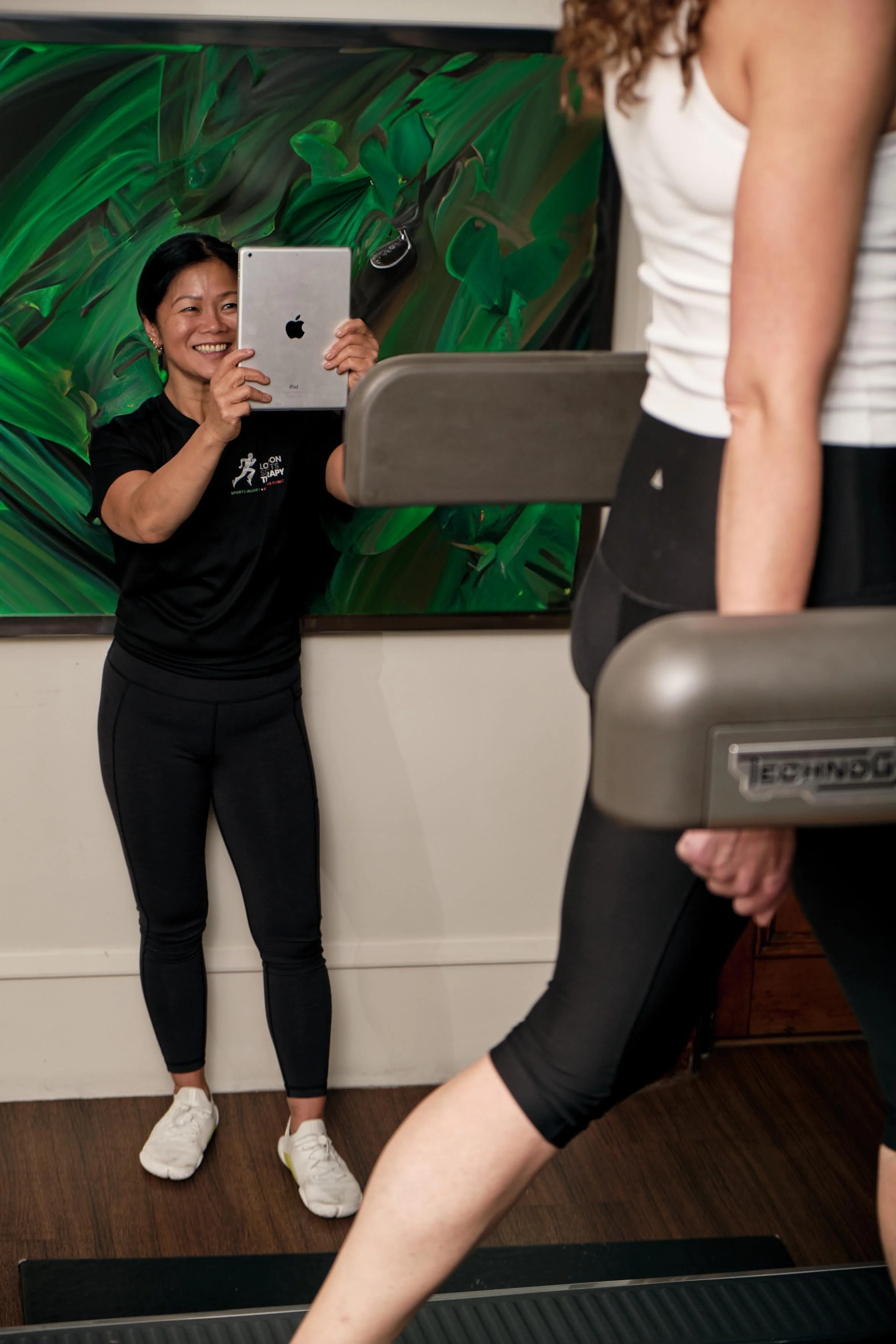 AnnaLachlan London Sports Therapy 24331s.jpg