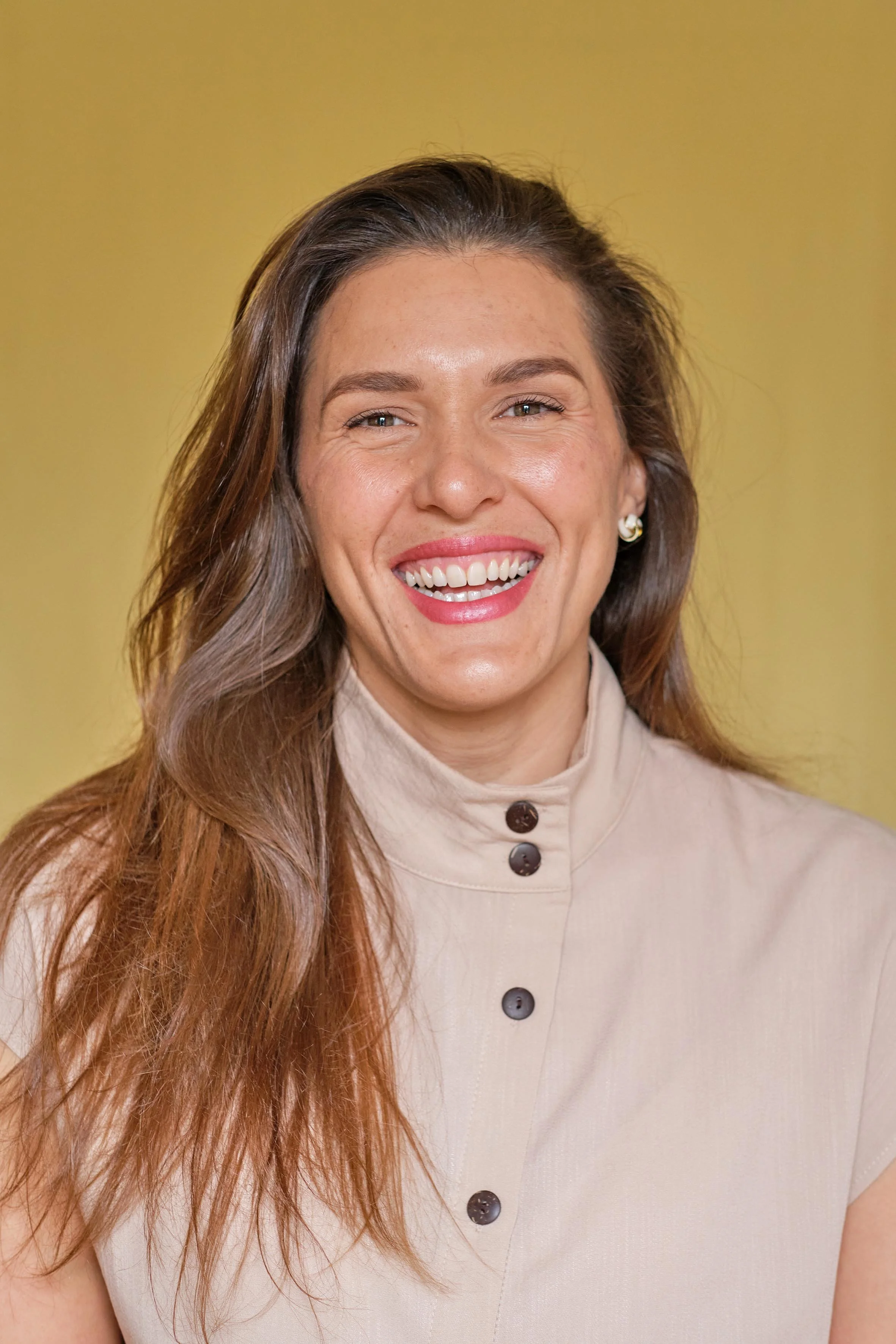 AnnaLachlan  Erica Massage portrait 98rs.jpg