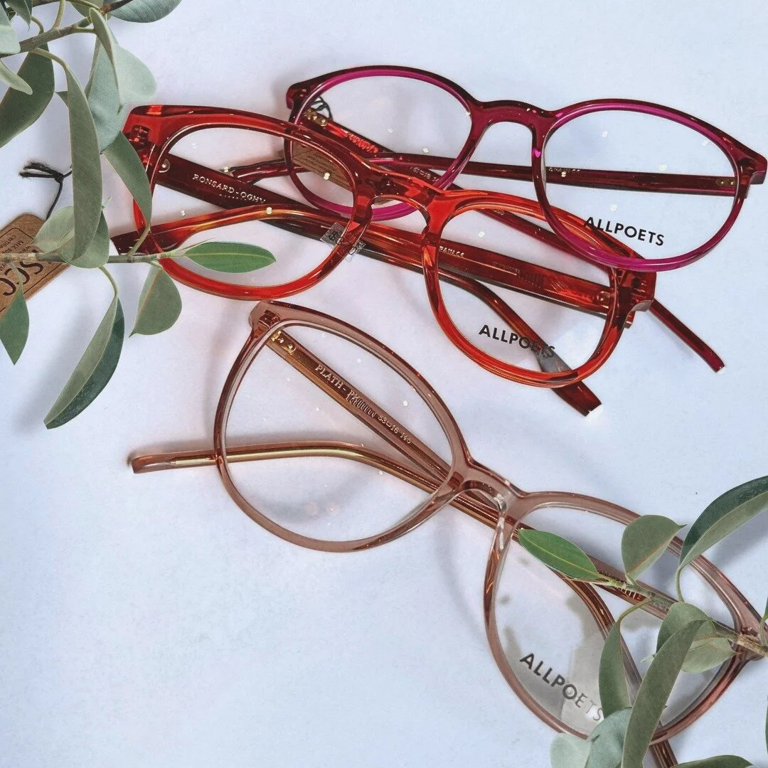 Did you know? 🌿

ALLPOETS is the first eyewear brand that makes frames from acetate with CRT (Carbon Renewed Technology). This advanced technology allows material recycling to find new uses for it, avoiding disposal of those materials in landfills o