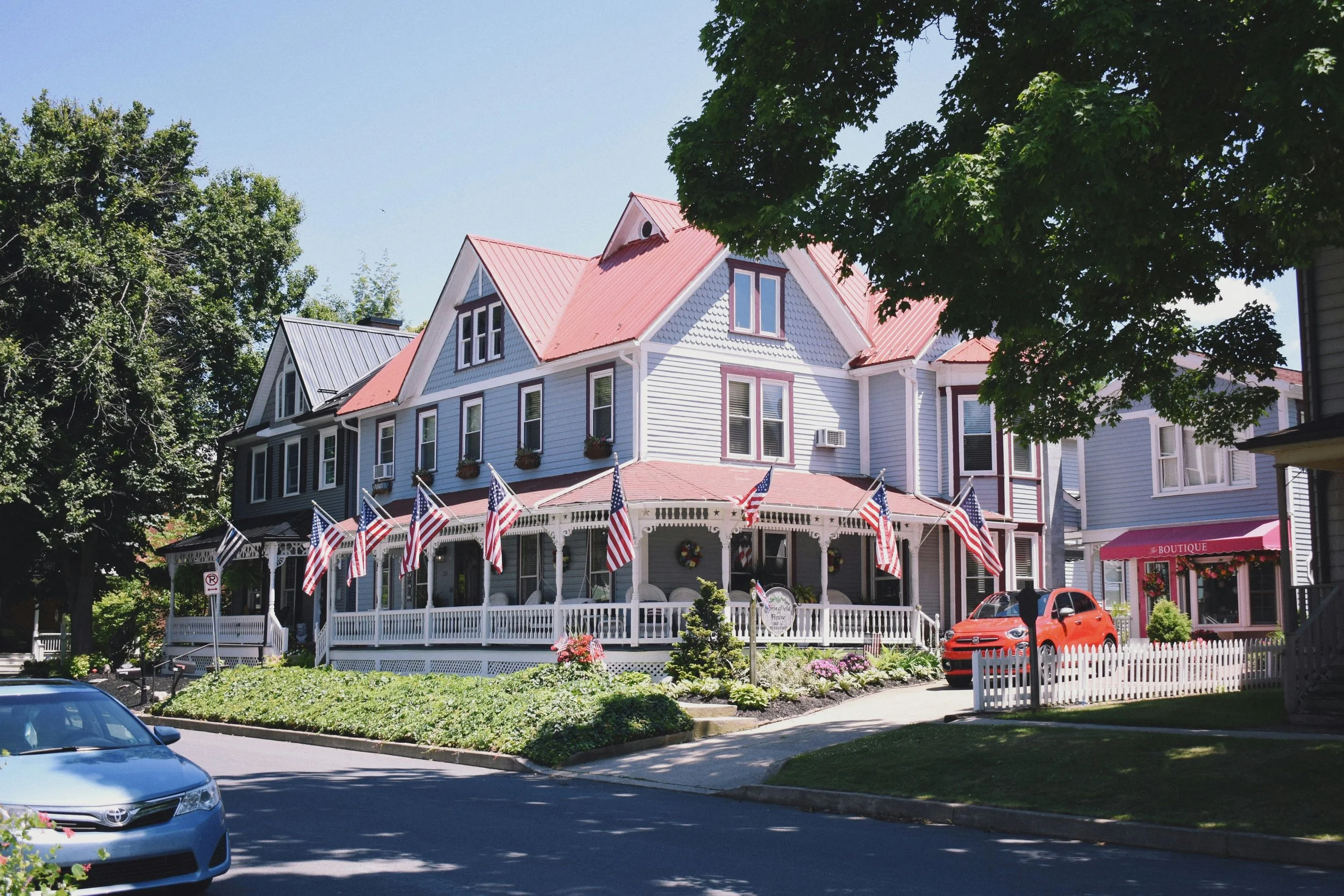 Exterior painting services in Saint Paul, MN by Villa's Pro Painting