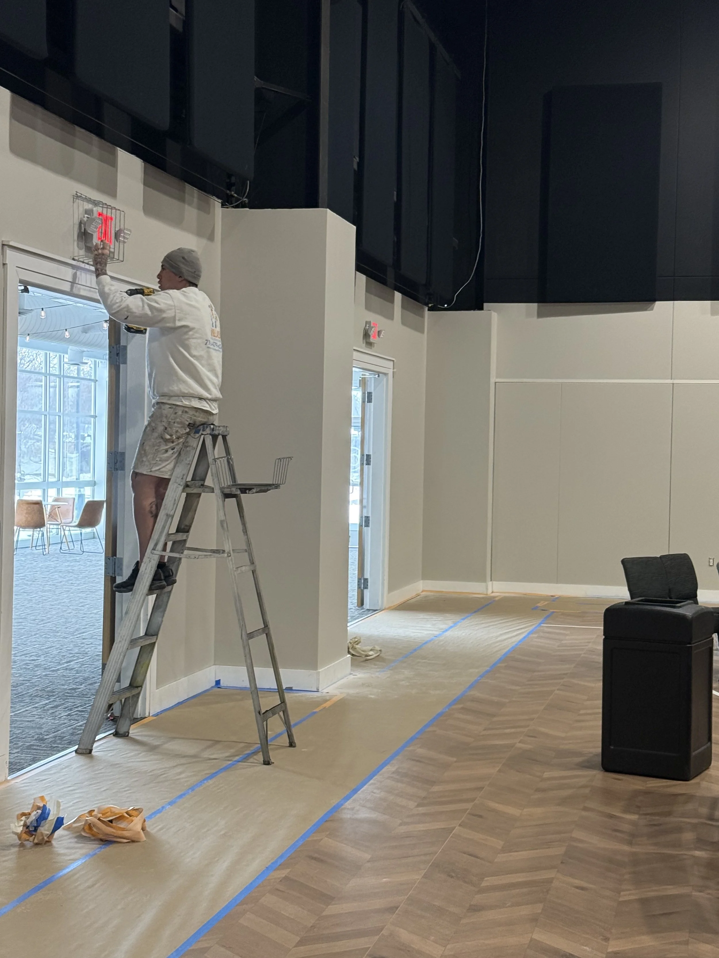 Commercial painting services in Minneapolis, MN by Villa's Pro Painting