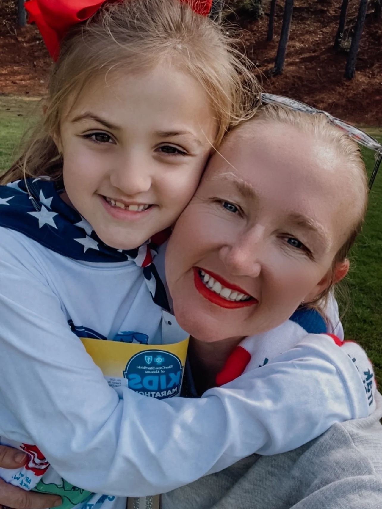 HER. ❤️🧡💛💚💙💜🩷 

She is strength and grace. She inspires me to want to be better human. She opens my eyes to see the magic in everyday life. 💫

@beccarecke 🏃🏾&zwj;♀️
@codieleedavis 📸
@blakeleejunedavis  @prissysister33 💋