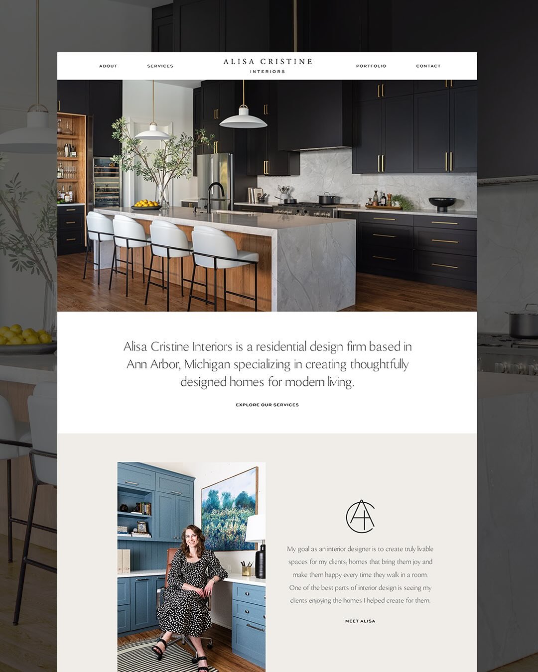 Excited to share a recent launch for @alisacristineinteriors! We collaborated on her branding, business cards, and Squarespace website design. With a neutral palette of soft black, white, and a touch of cream for warmth, the final look is refined and