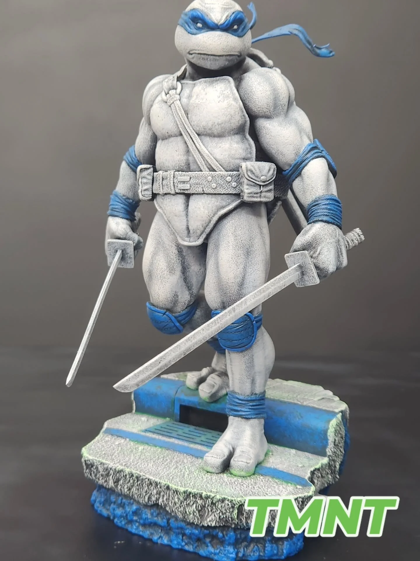 Teenage Mutant Ninja Turtles! O.G. comic inspiration.

@sentinelcomicsllc @tatesgaming

#3dprinting #handpainted #tmnt