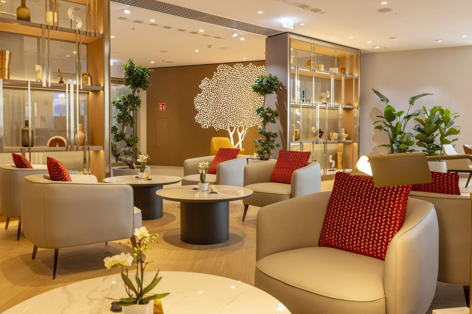 1920_emirates_lounge_airportmunich2026_hr_00011-copy.jpg