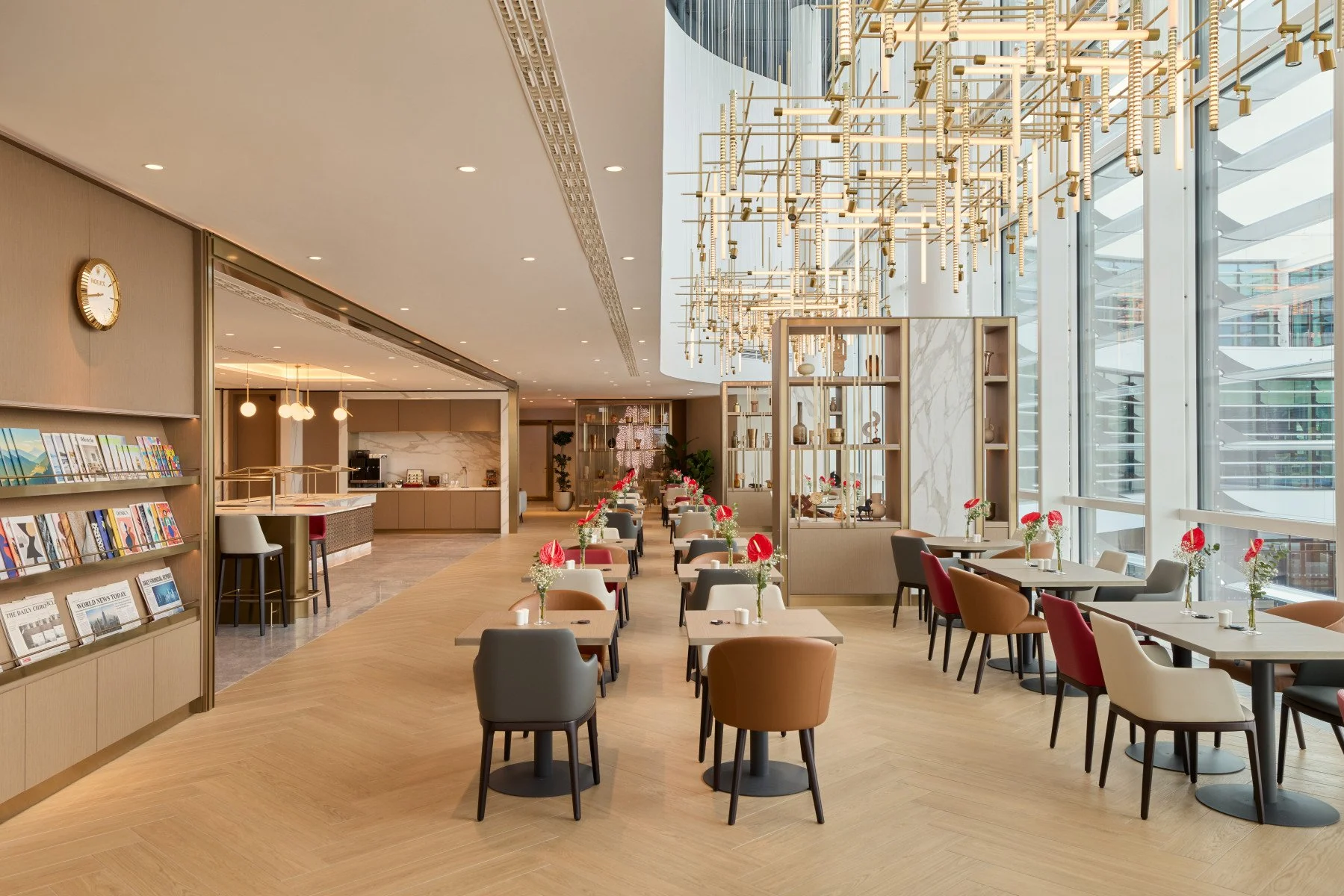 1920_tobymitchell2026_emirates_munichlounge_full-lounge-horizontal_0260-f-rgb.jpg