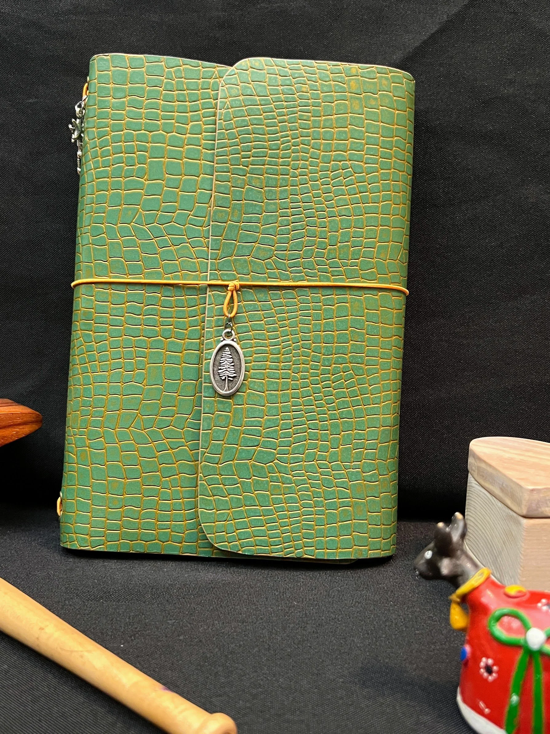 Full-Grain Veg-Tanned Leather Artisan Journal