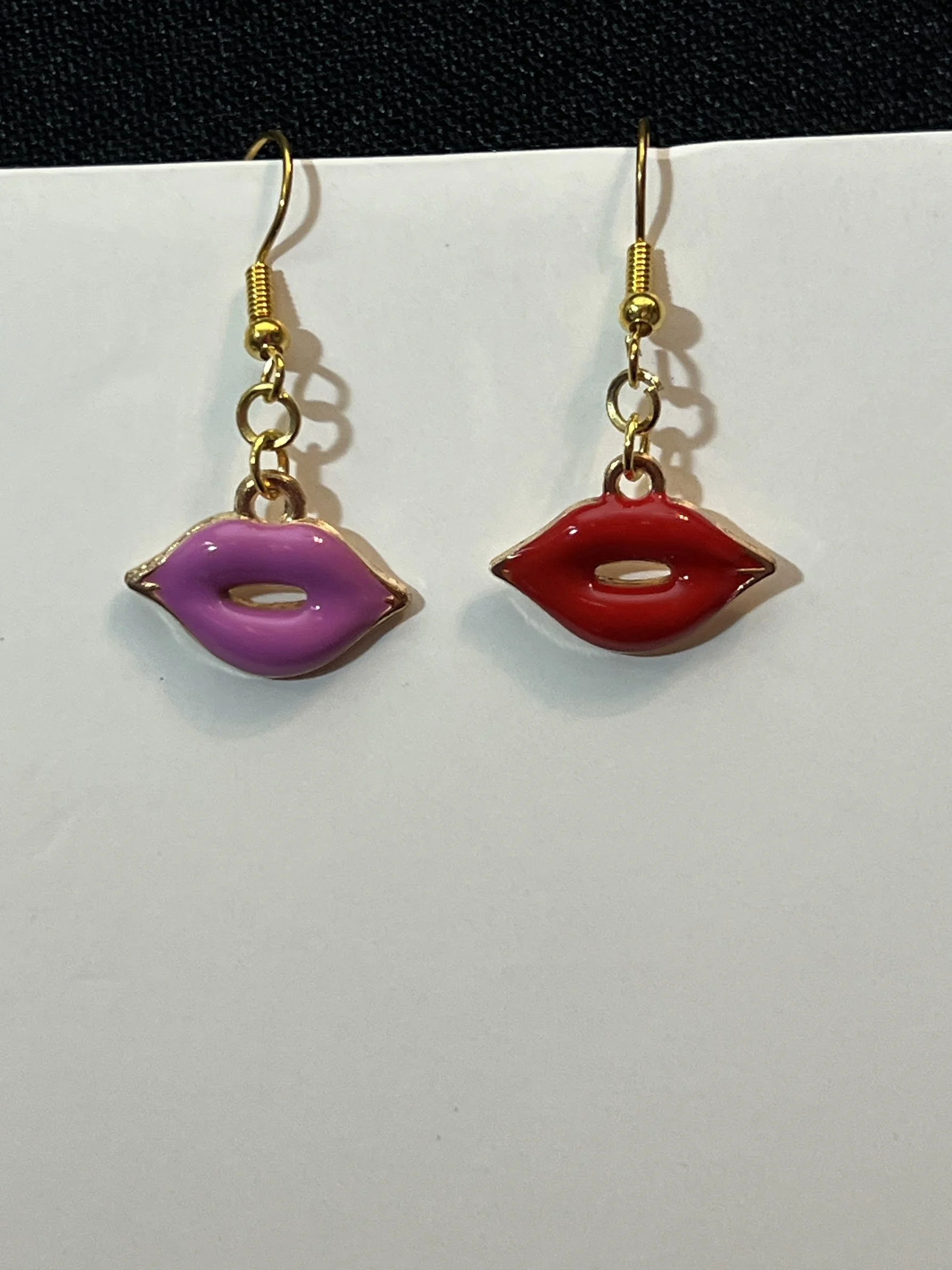 Mismatched Lip Dangle Earrings – Whimsical Statement Jewelry