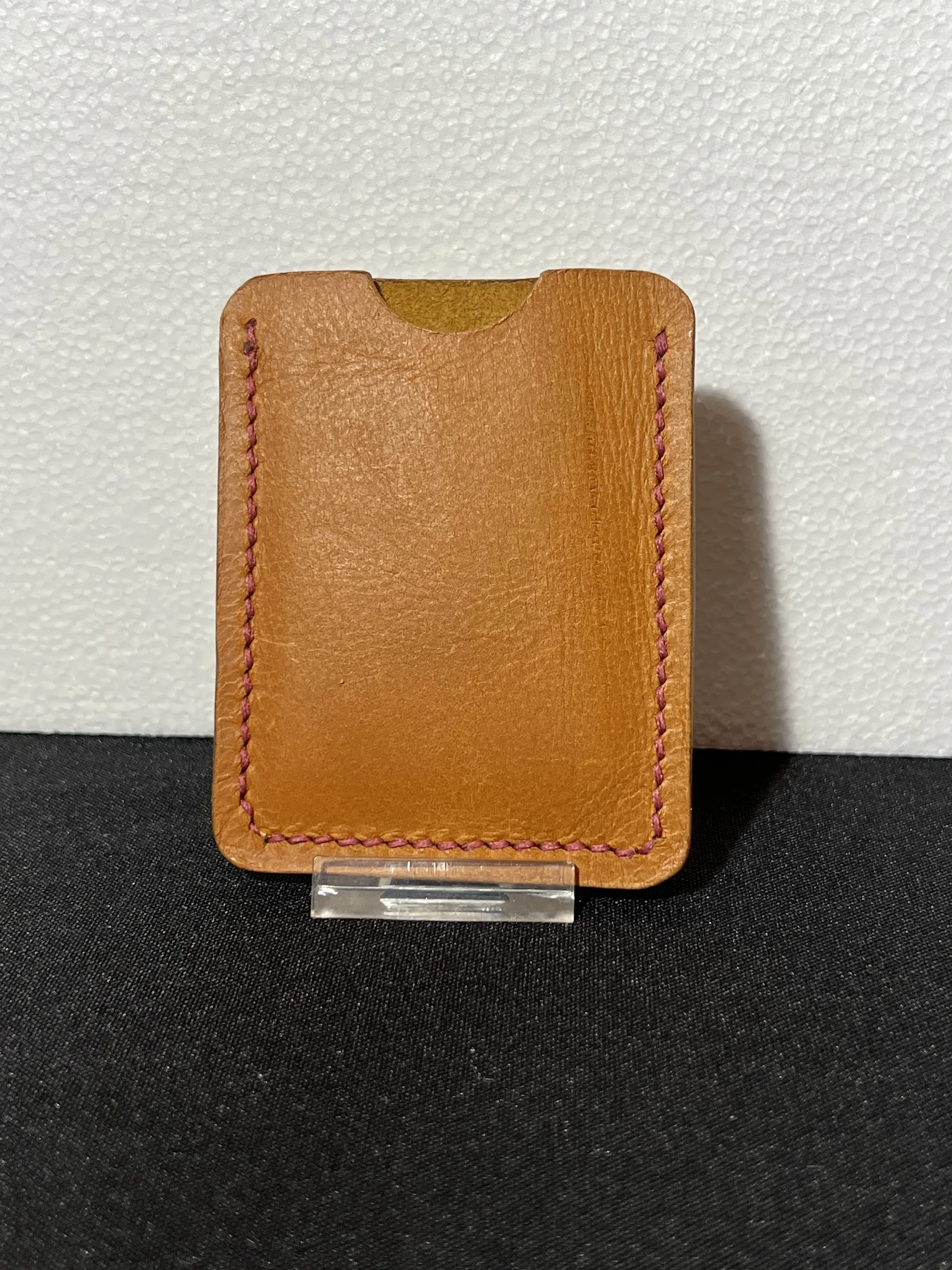 Luxury Handcrafted Minimalist Wallet – Saddle Stitched Excellence