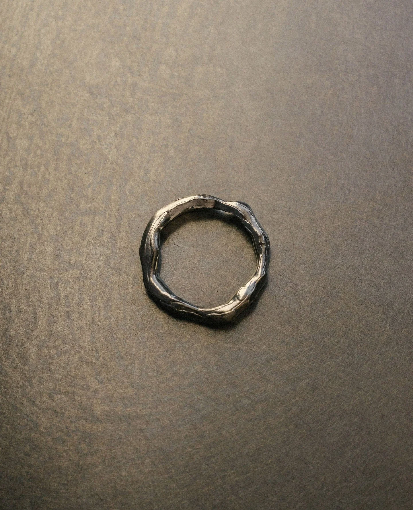The ripple ring in silver
