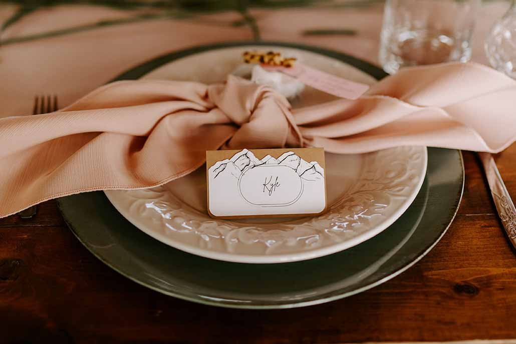 How to Make Wedding Place Cards