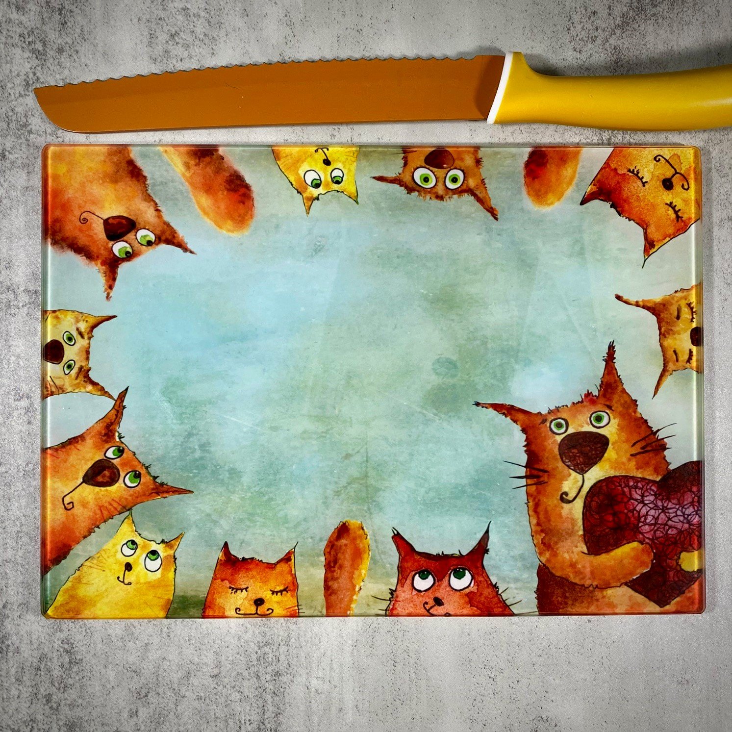 Chopping Board (cat circle).jpg