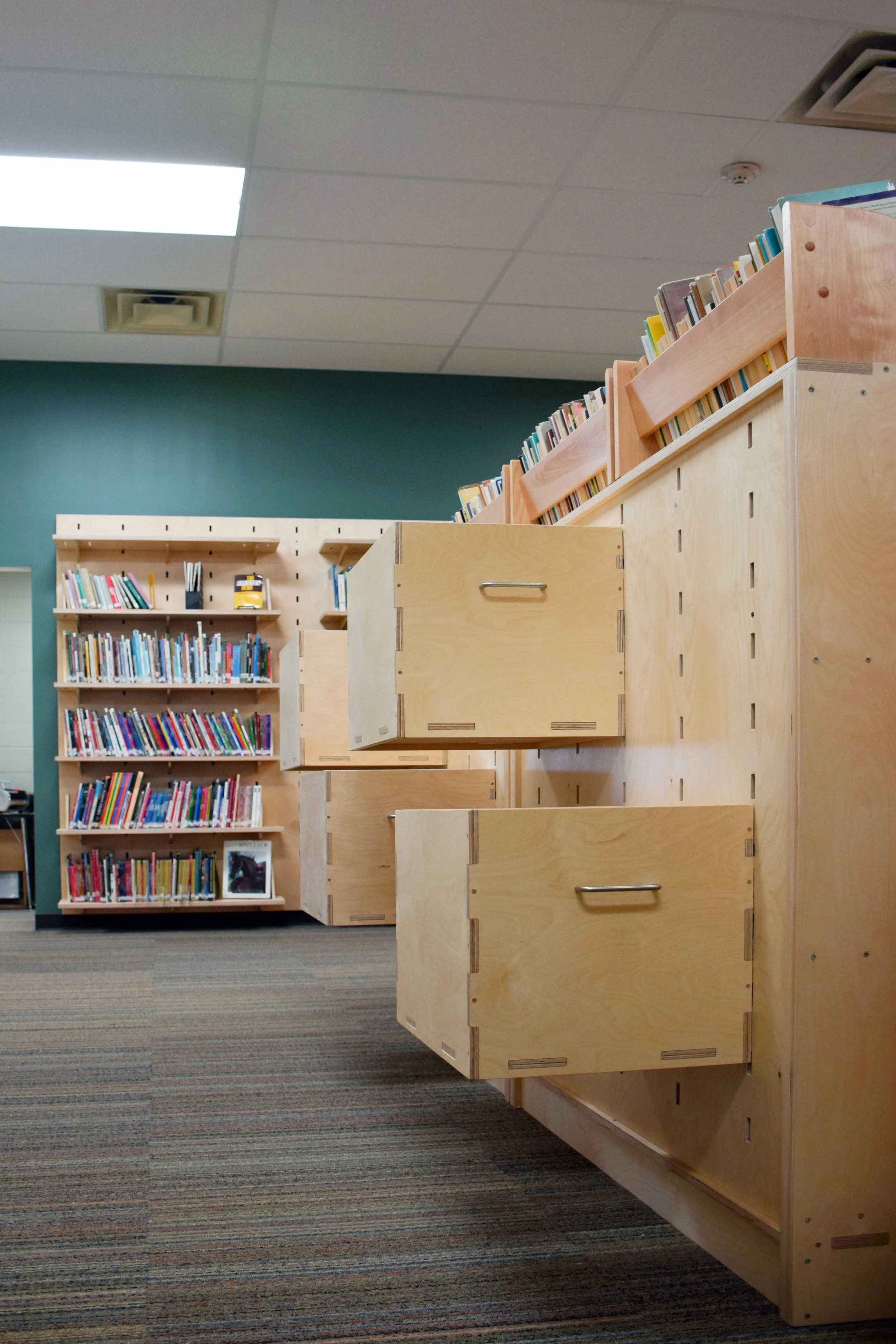 1514X Providence Elem Library_001.jpg