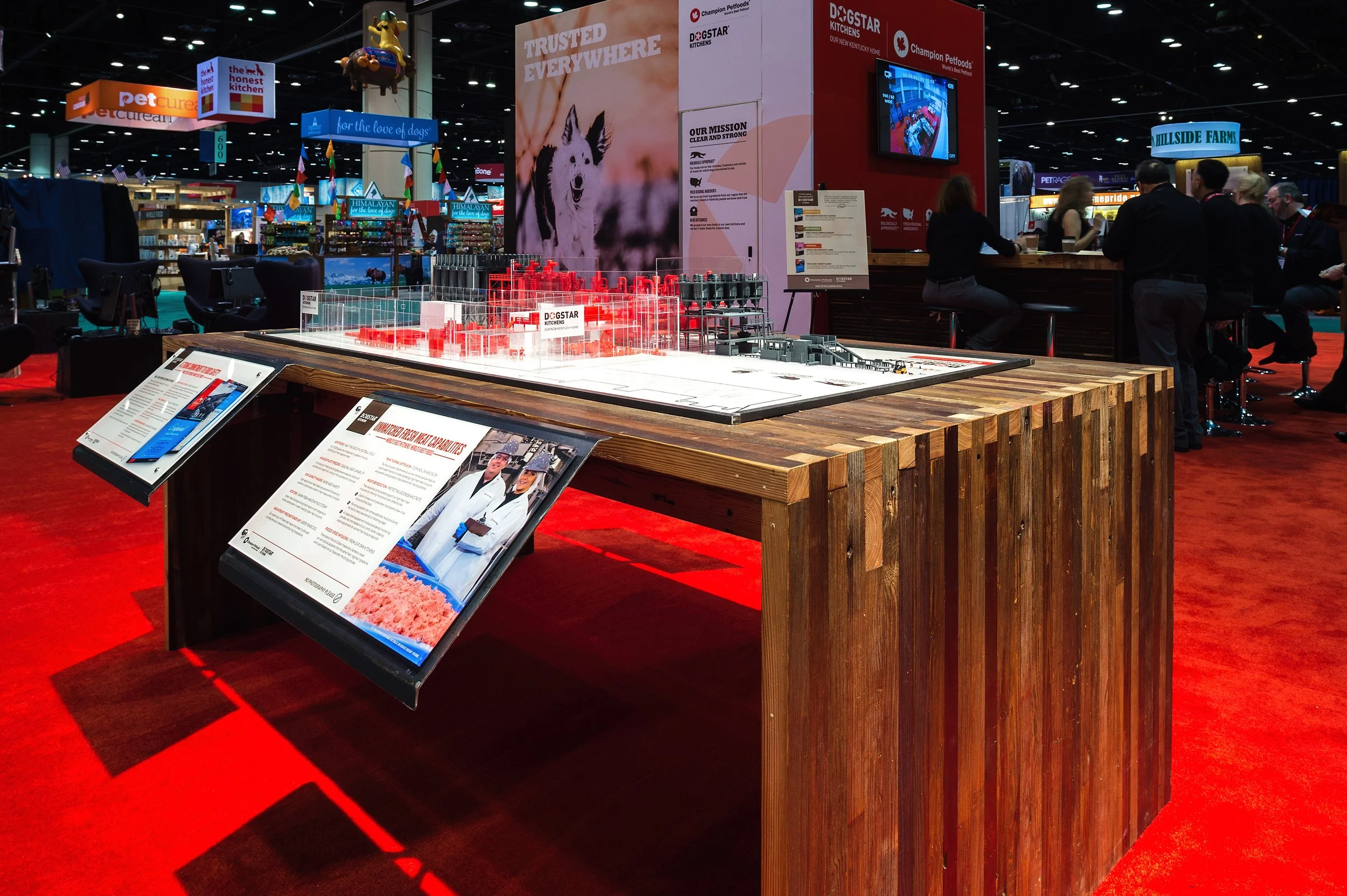 1602X Champion Petfood Tradeshow_009.jpg