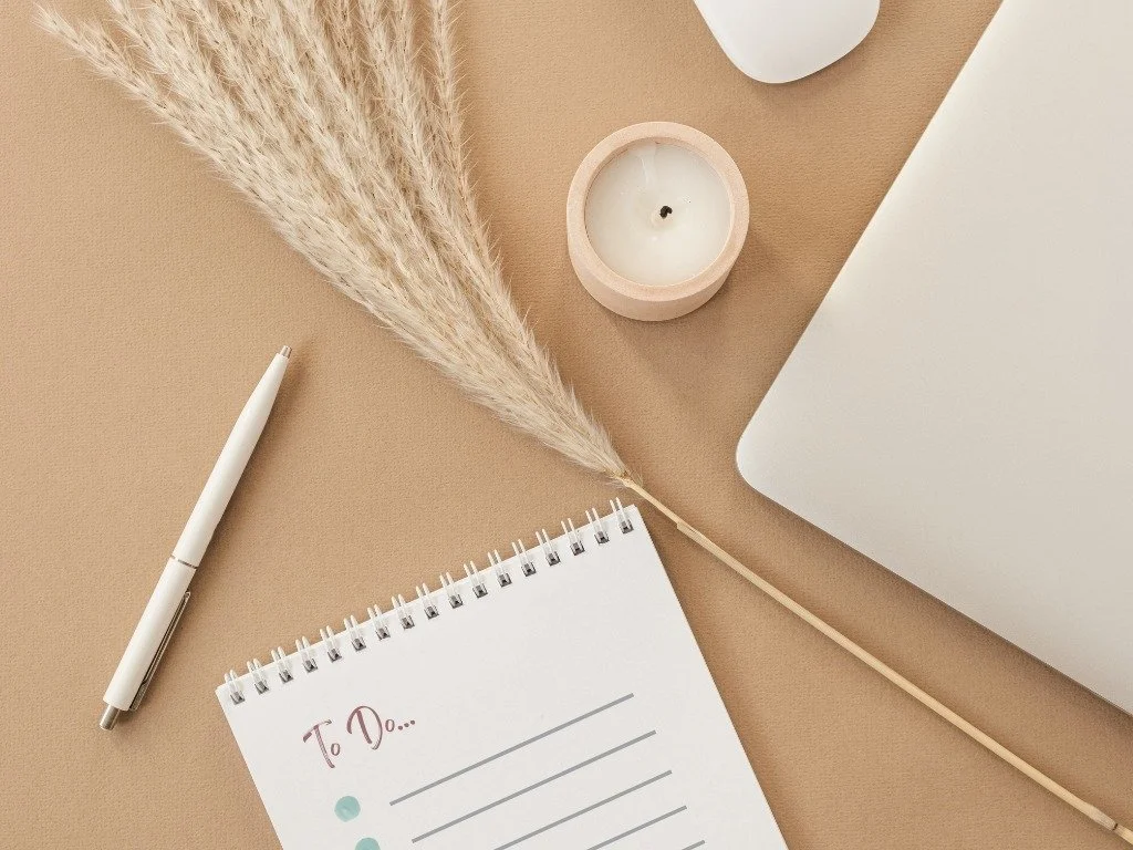 If you&rsquo;ve been meaning to refresh your website but don&rsquo;t know where to start&hellip;

I made you a checklist 💛

Simple. Quick. Zero overwhelm.

Grab it at the link in my profile.
.
.
.
. 
#WebsiteSpringCleaning #WebsiteChecklist #Mindful