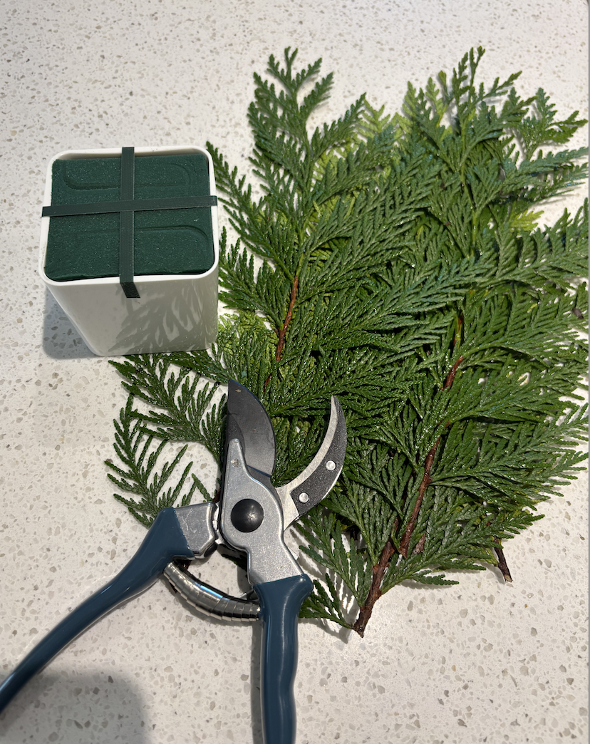 DIY MINI GRINCH KITS