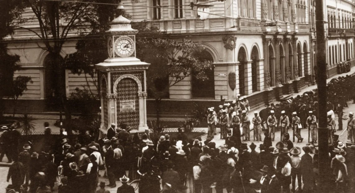 0. Reloj Otoman_antigua 2.jpeg