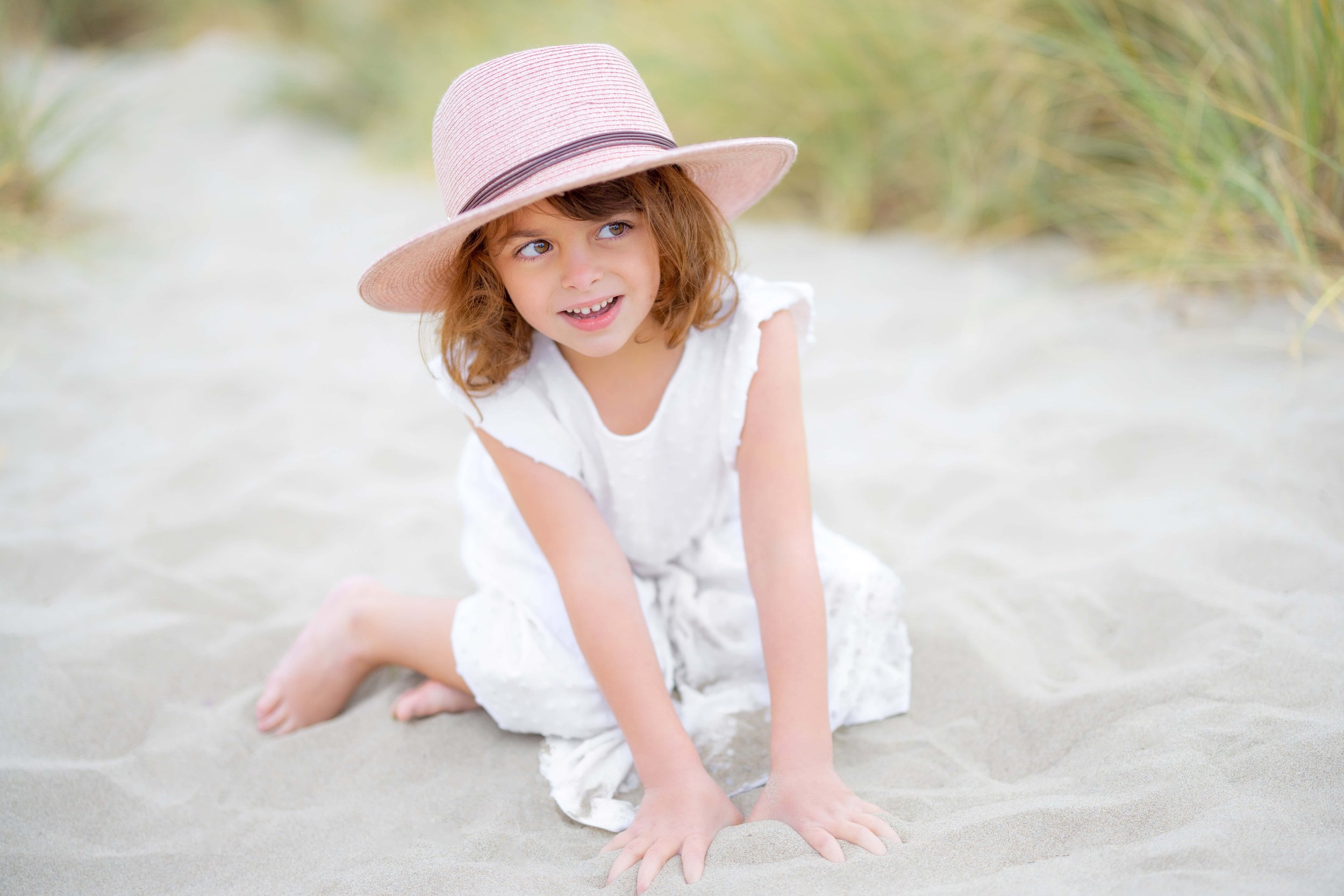 Can I Change Dress in Sandy Pointe Beach  : Ultimate Beach Dressing Guide