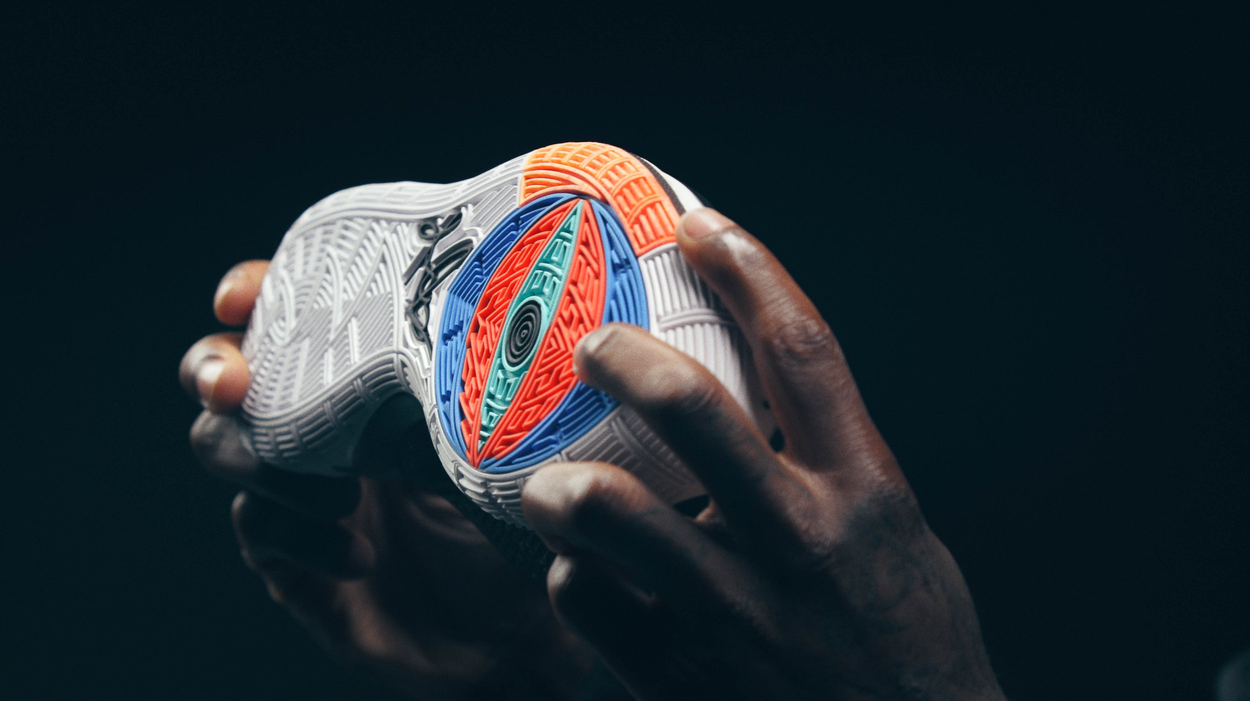 213_NIKE_KyrieQTTC_CompressedAssets-28.jpg