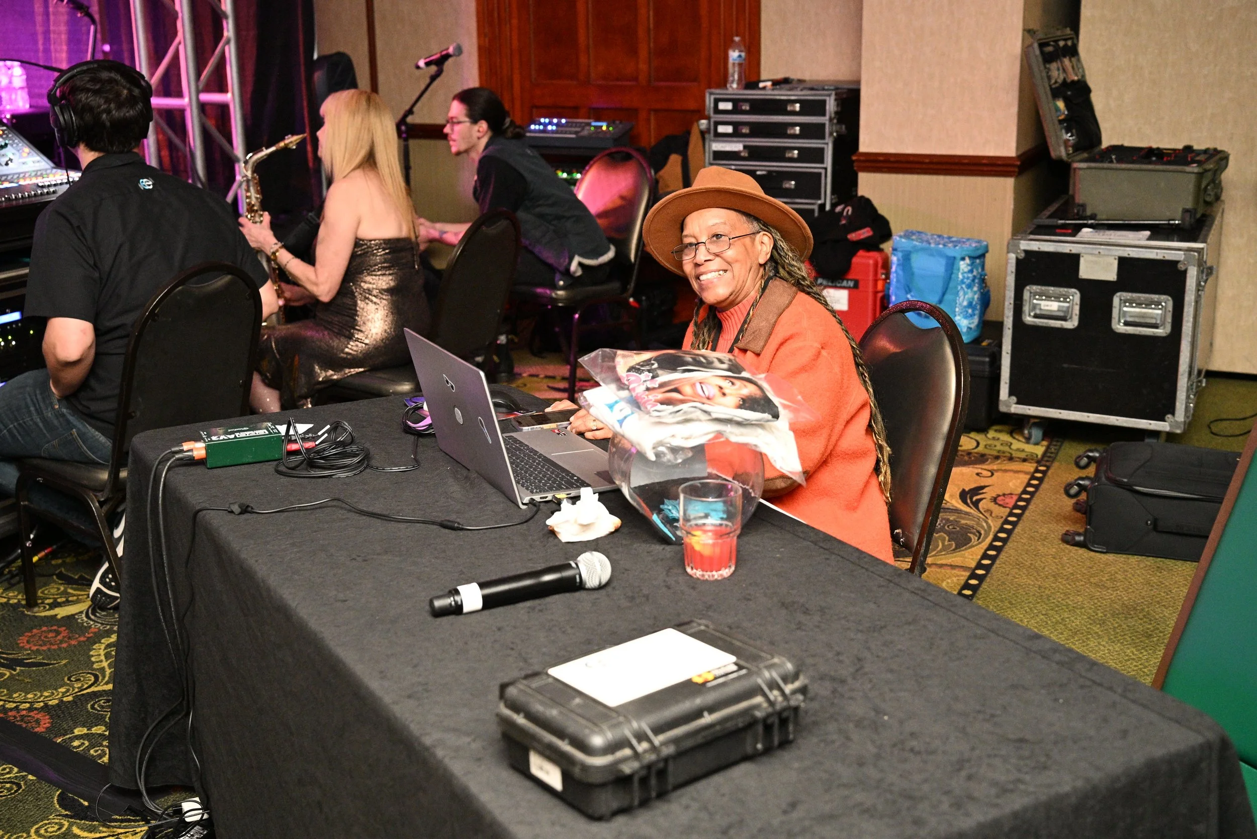 LEX Smooth Jazz 4 5 25 dac aka.jpeg