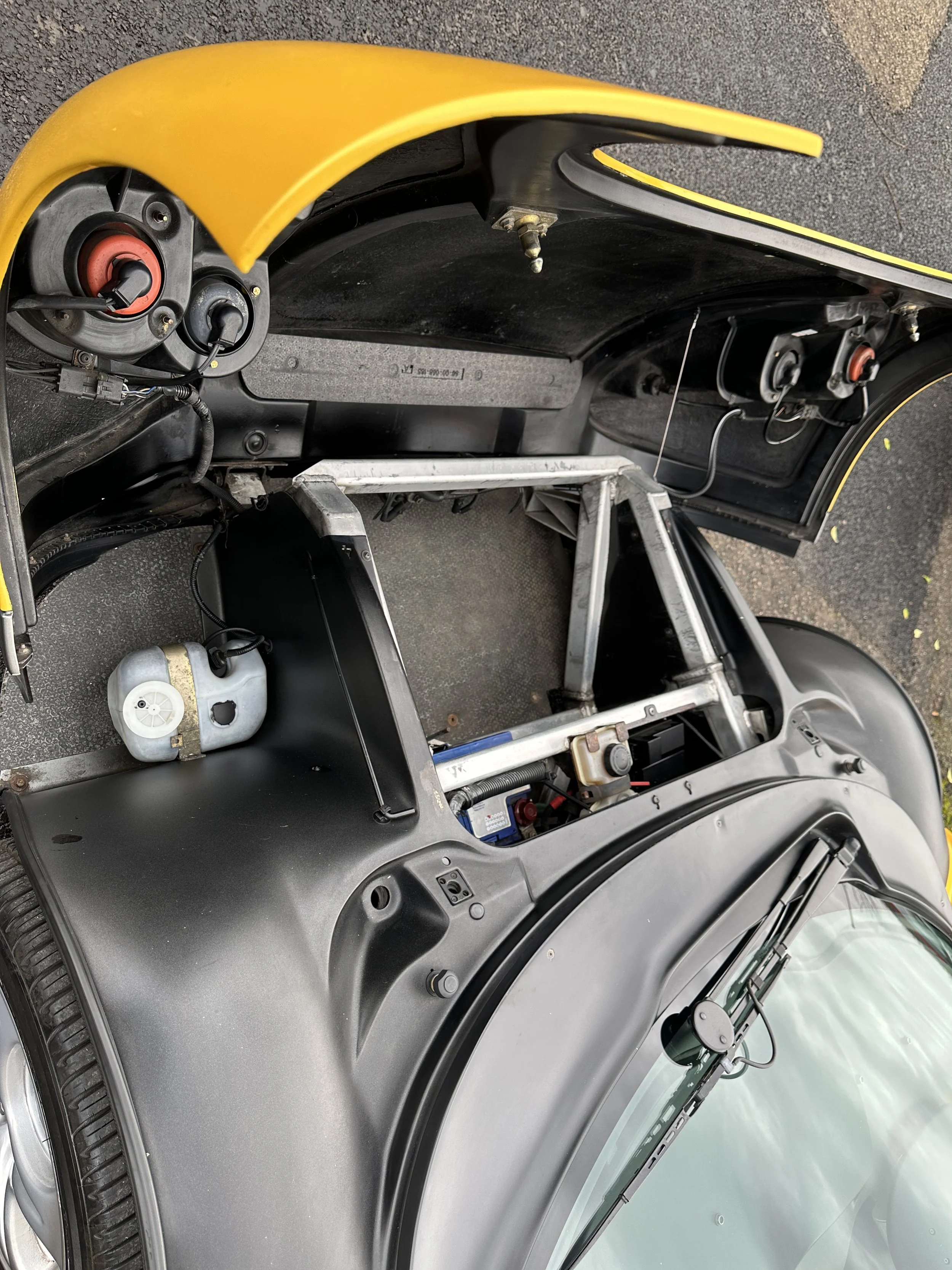 Renault Spider - P199NSF (10).jpg