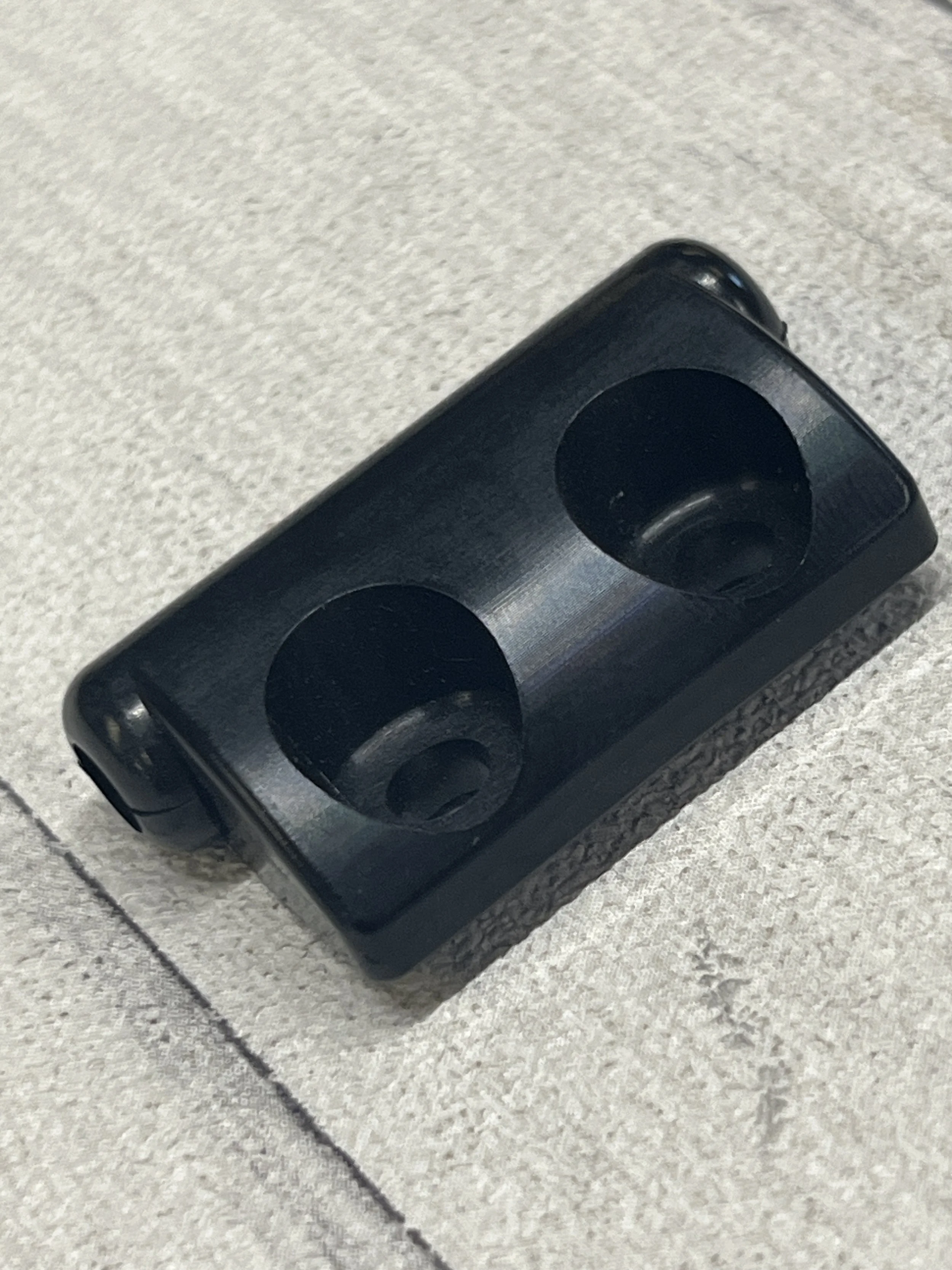 Caterham Sidescreen Hinge (2).jpg